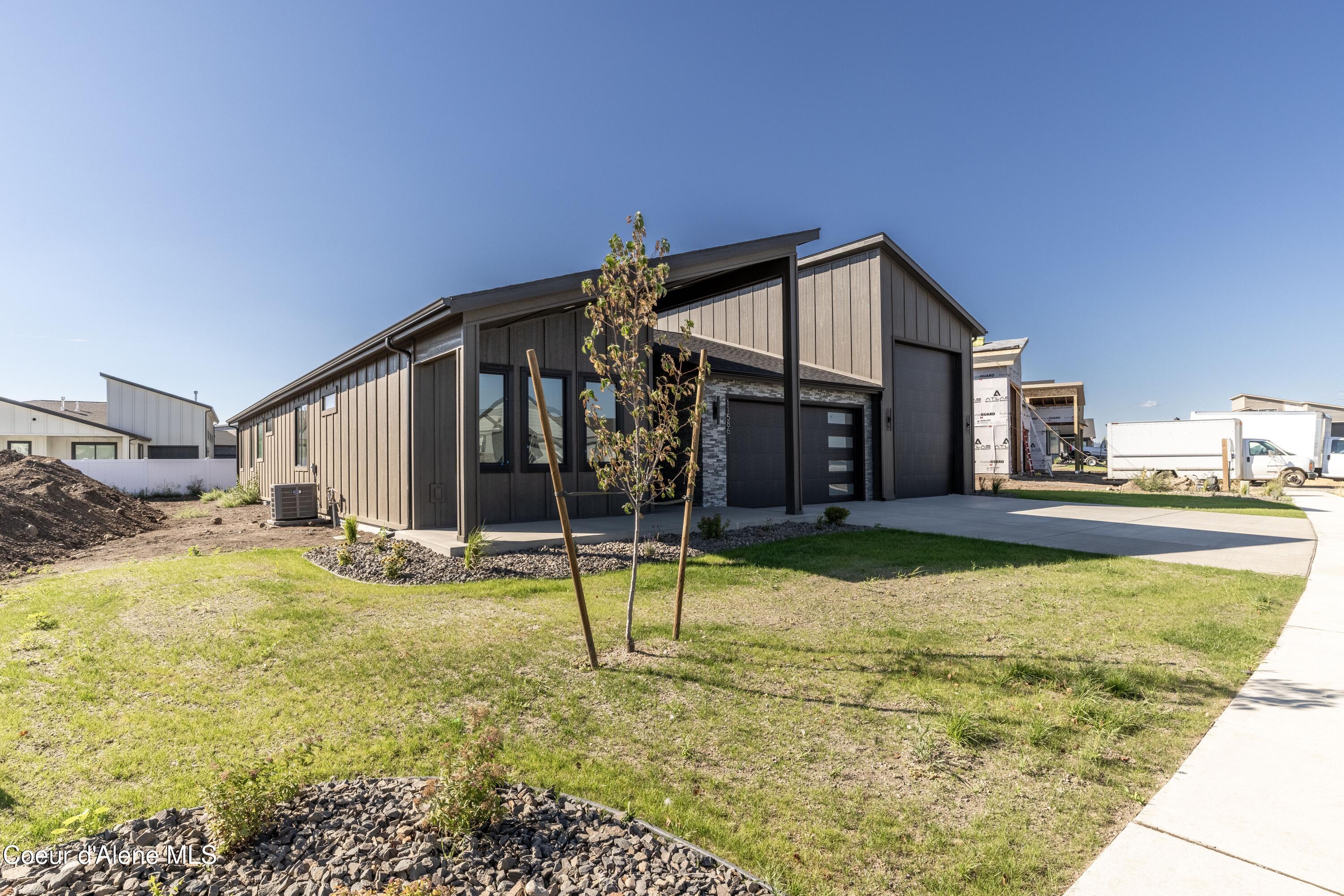 11586 N ENTWISTLE WAY