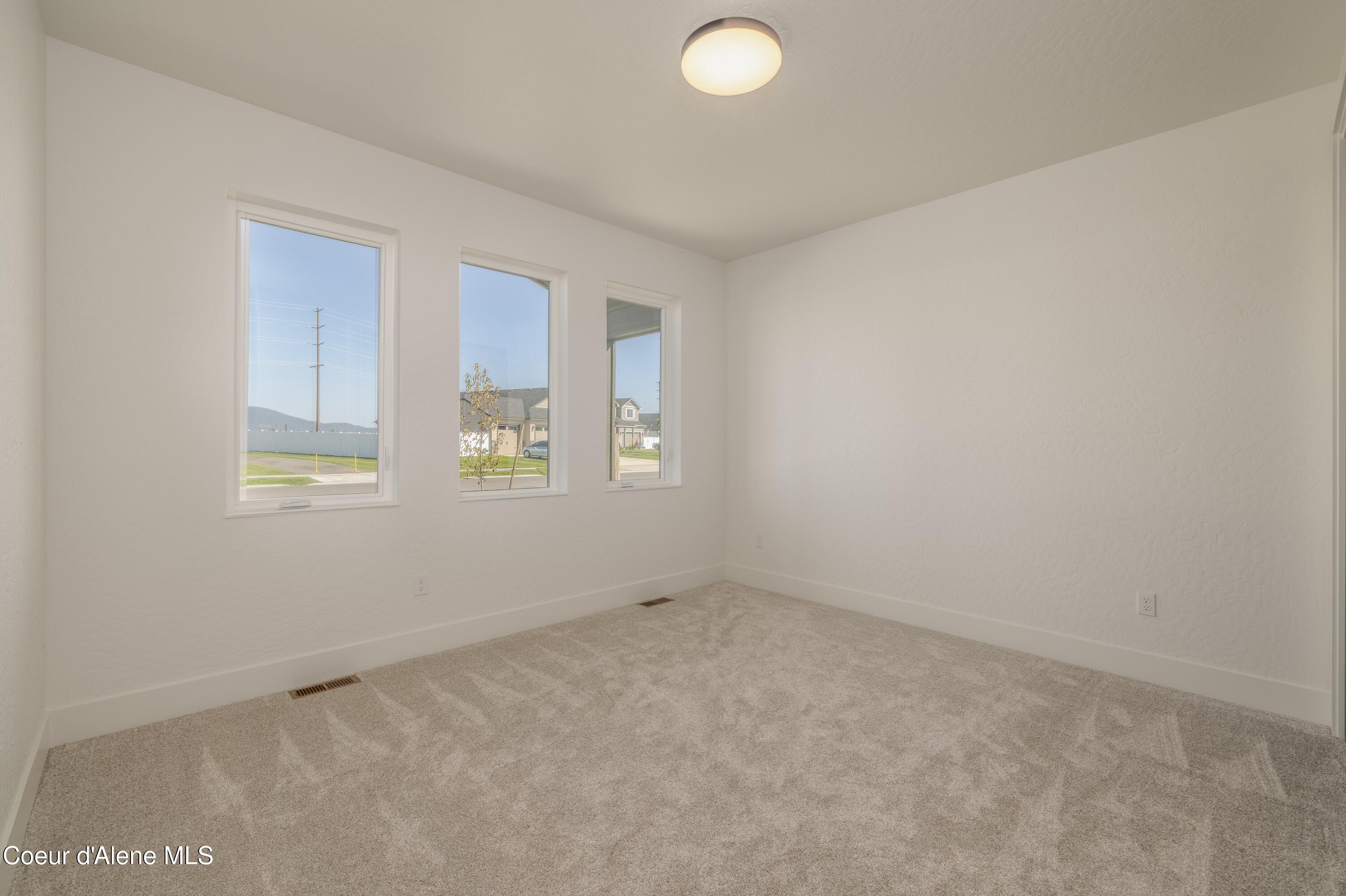 11586 N ENTWISTLE WAY