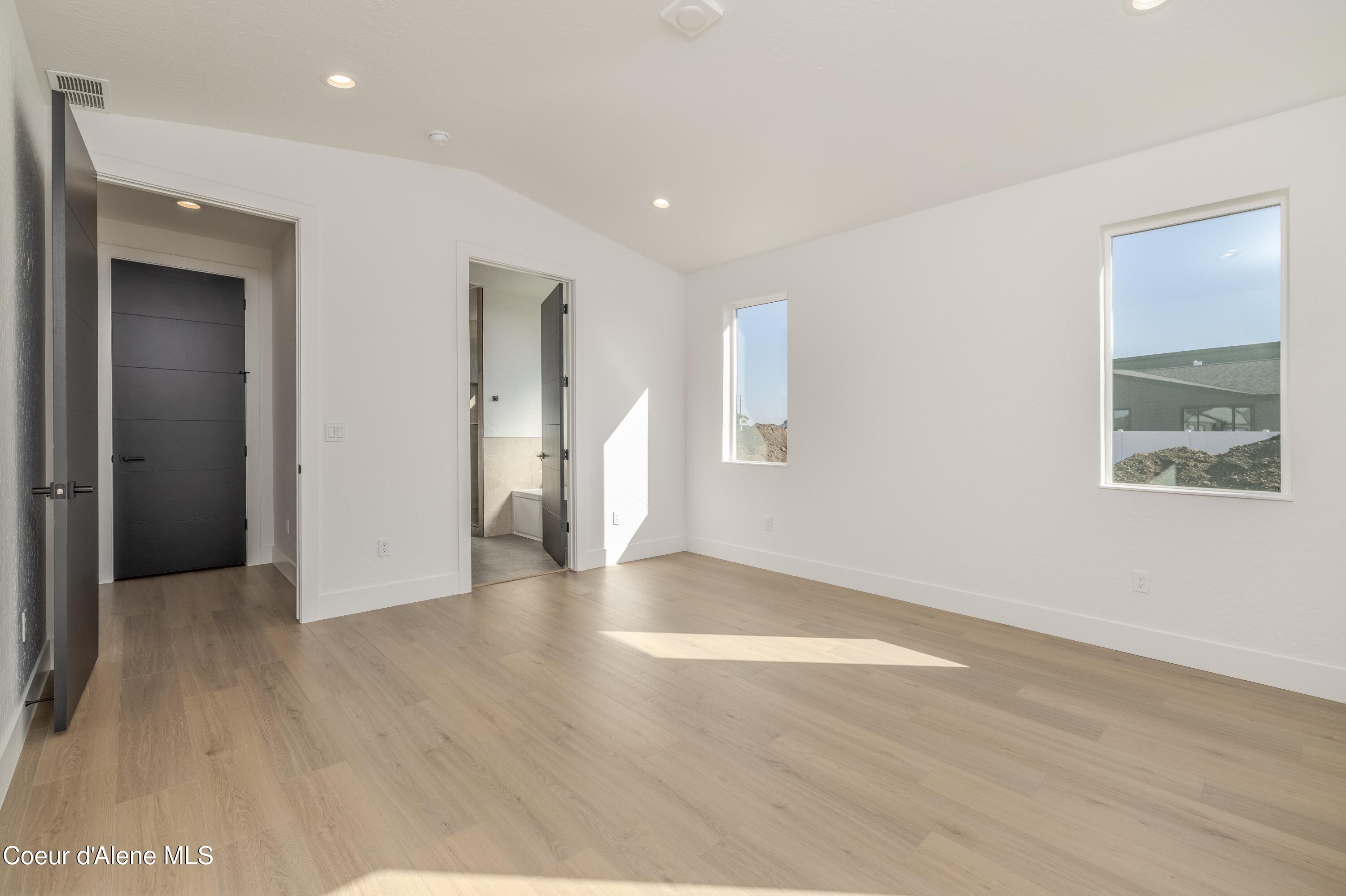 11586 N ENTWISTLE WAY