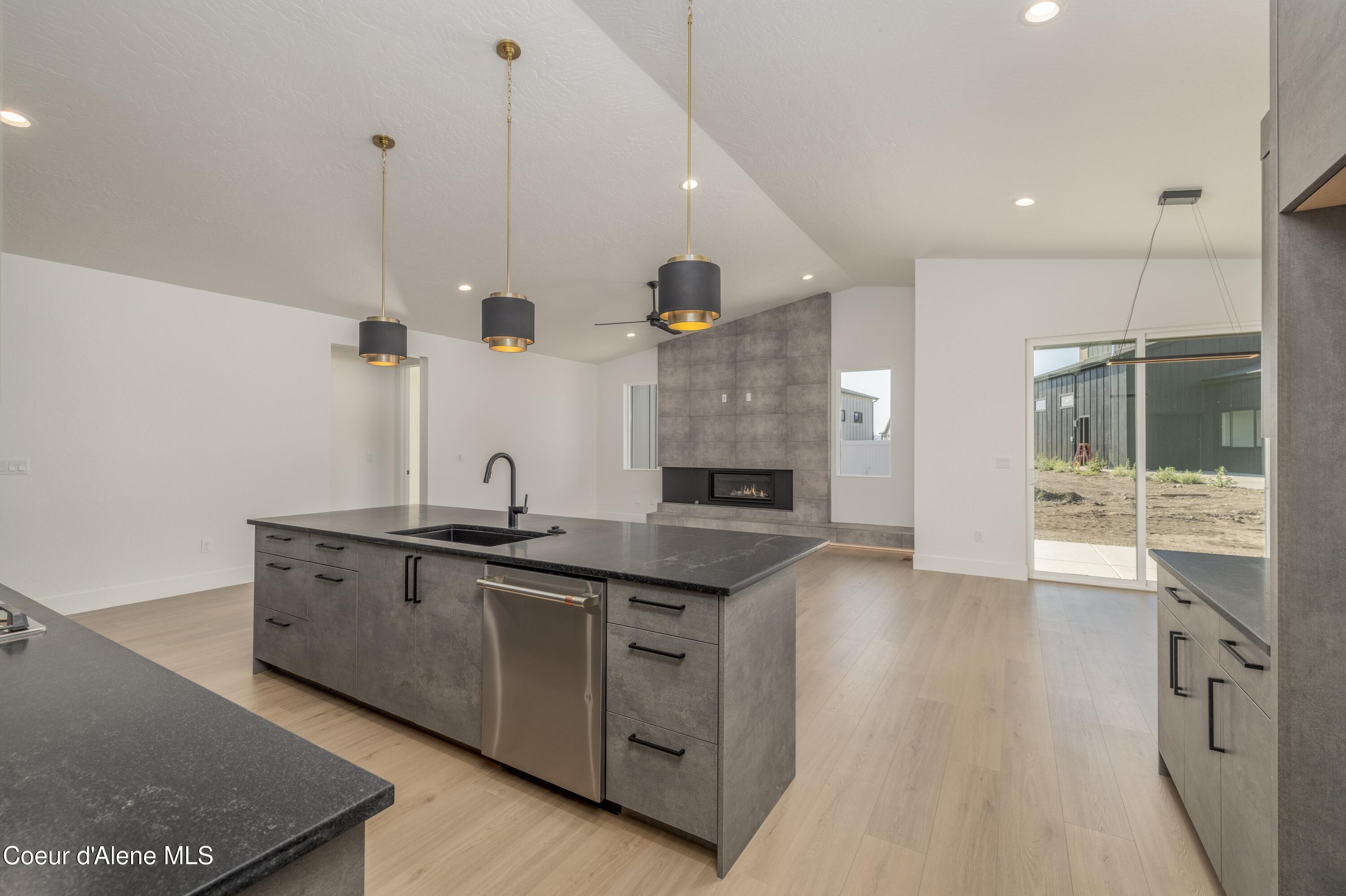 11586 N ENTWISTLE WAY