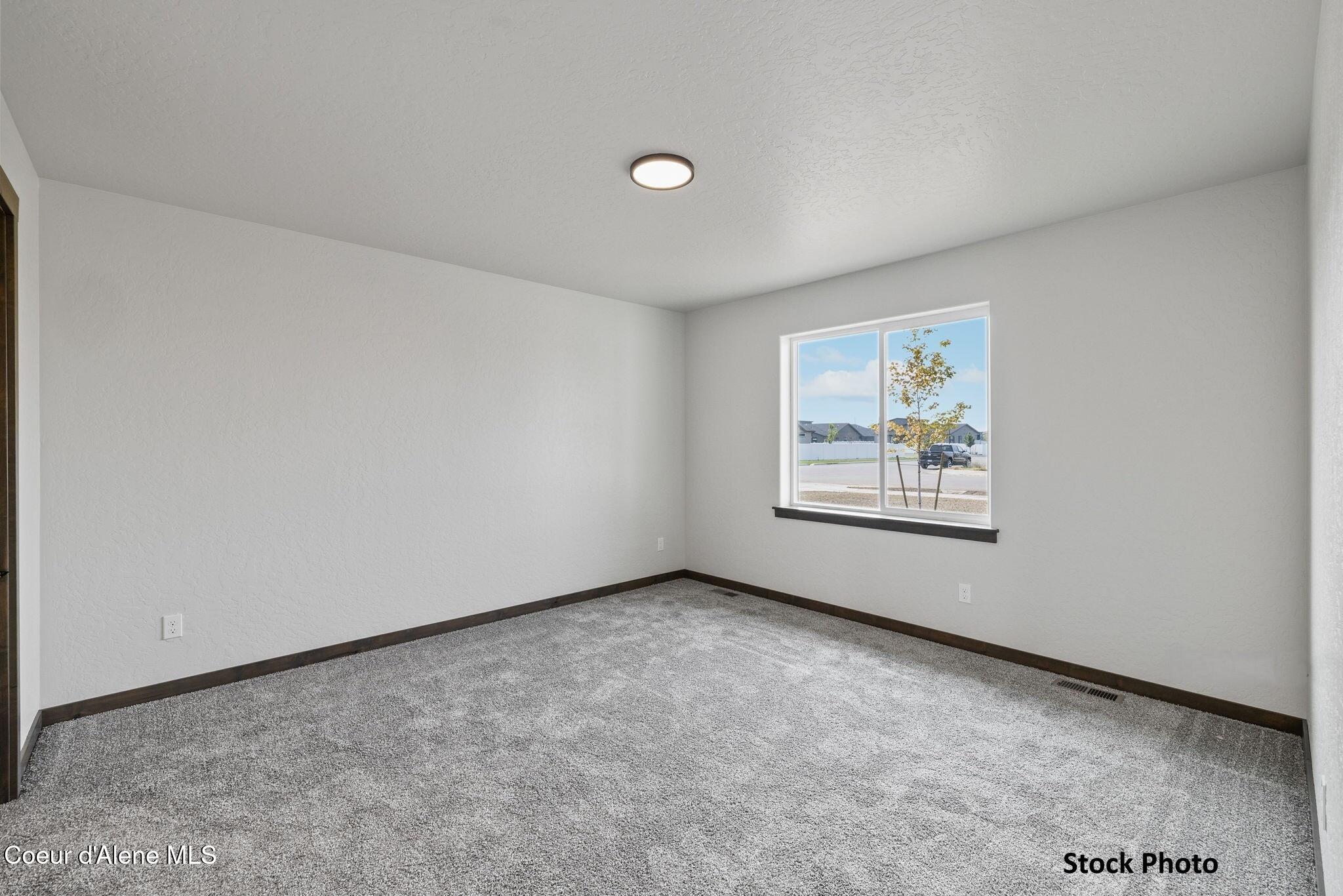 11963 N LENNON LN