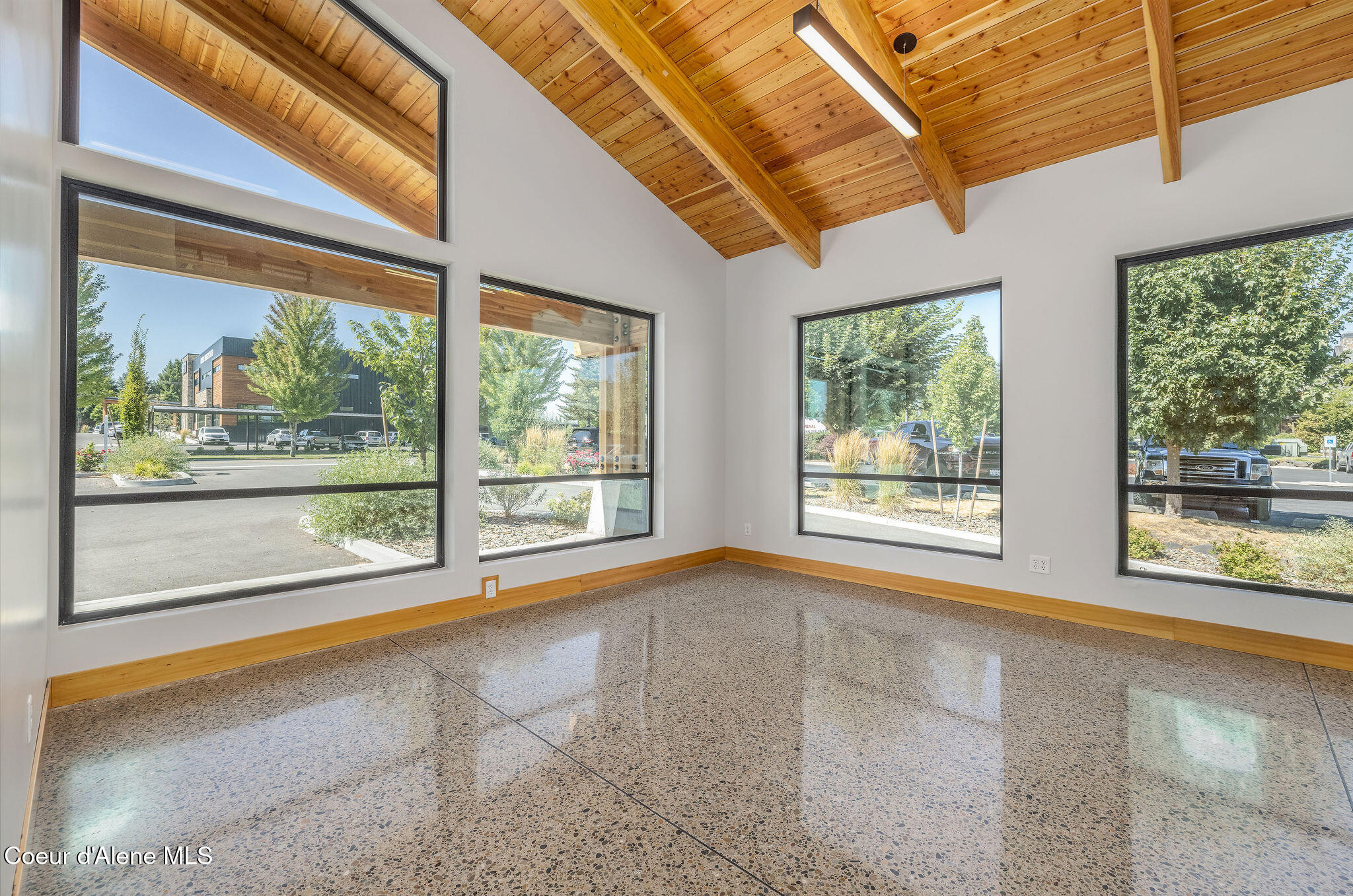 8512 N WAYNE DR UNIT #1