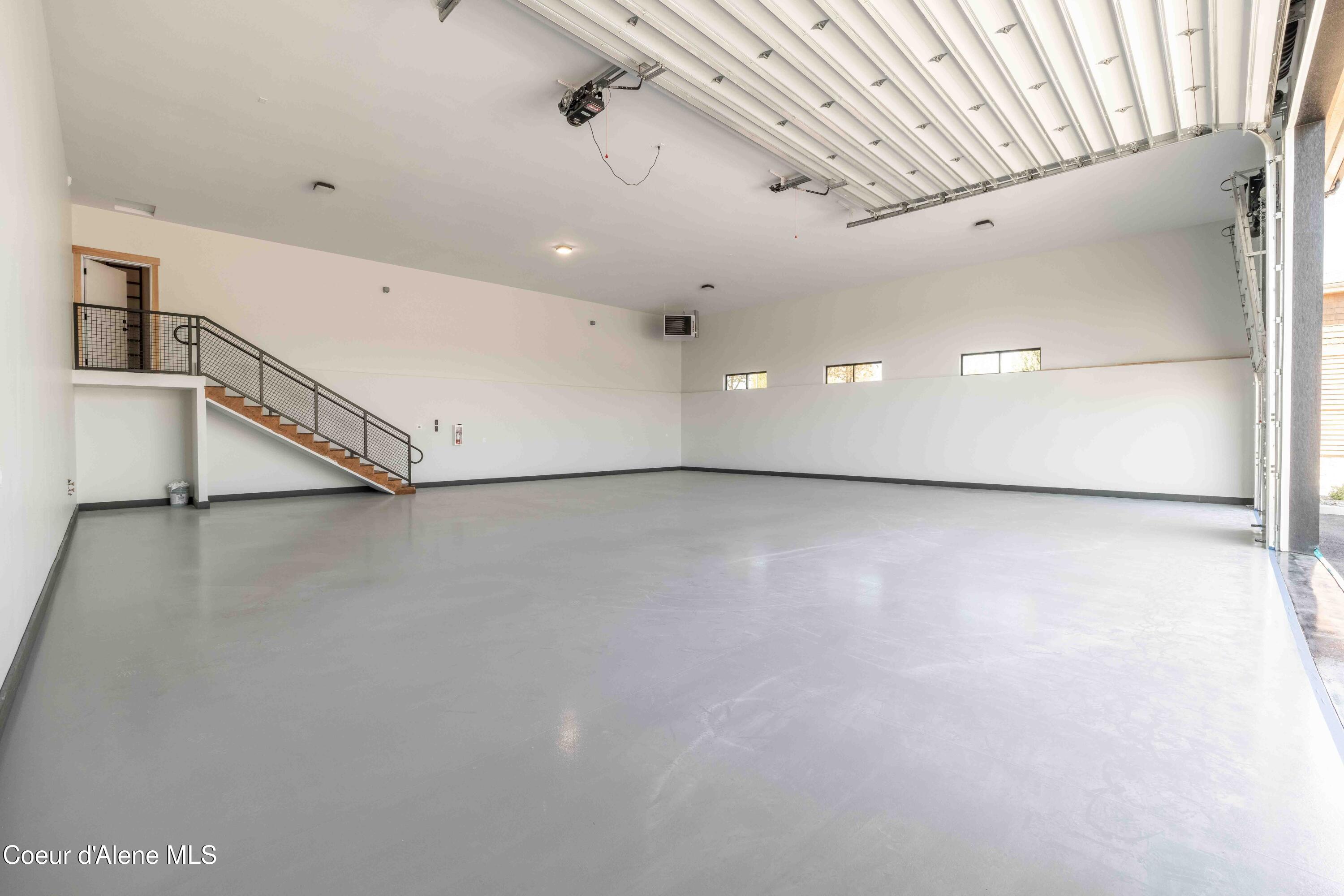 8512 N WAYNE DR UNIT #1