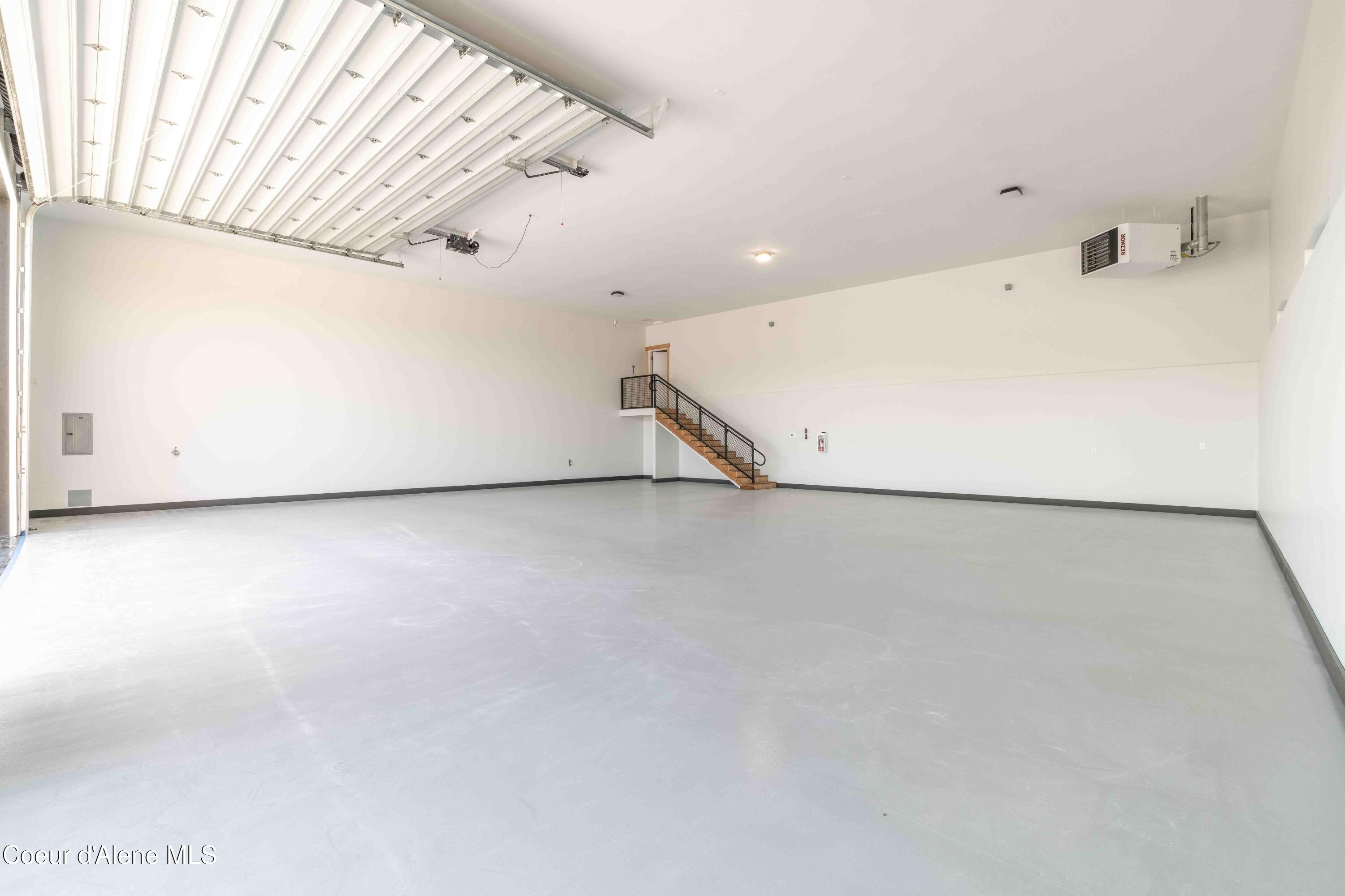 8512 N WAYNE DR UNIT #1