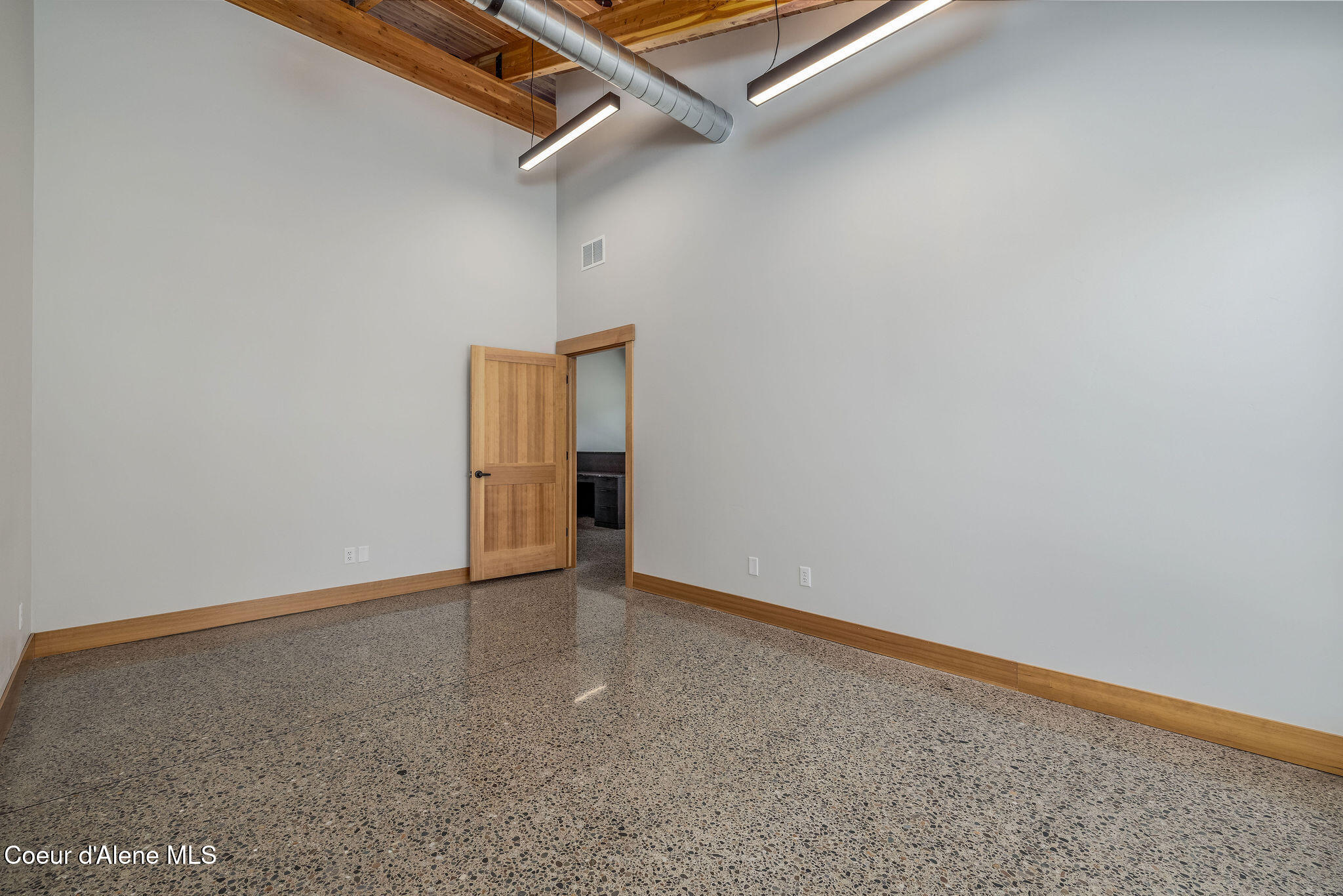 8512 N WAYNE DR UNIT #1