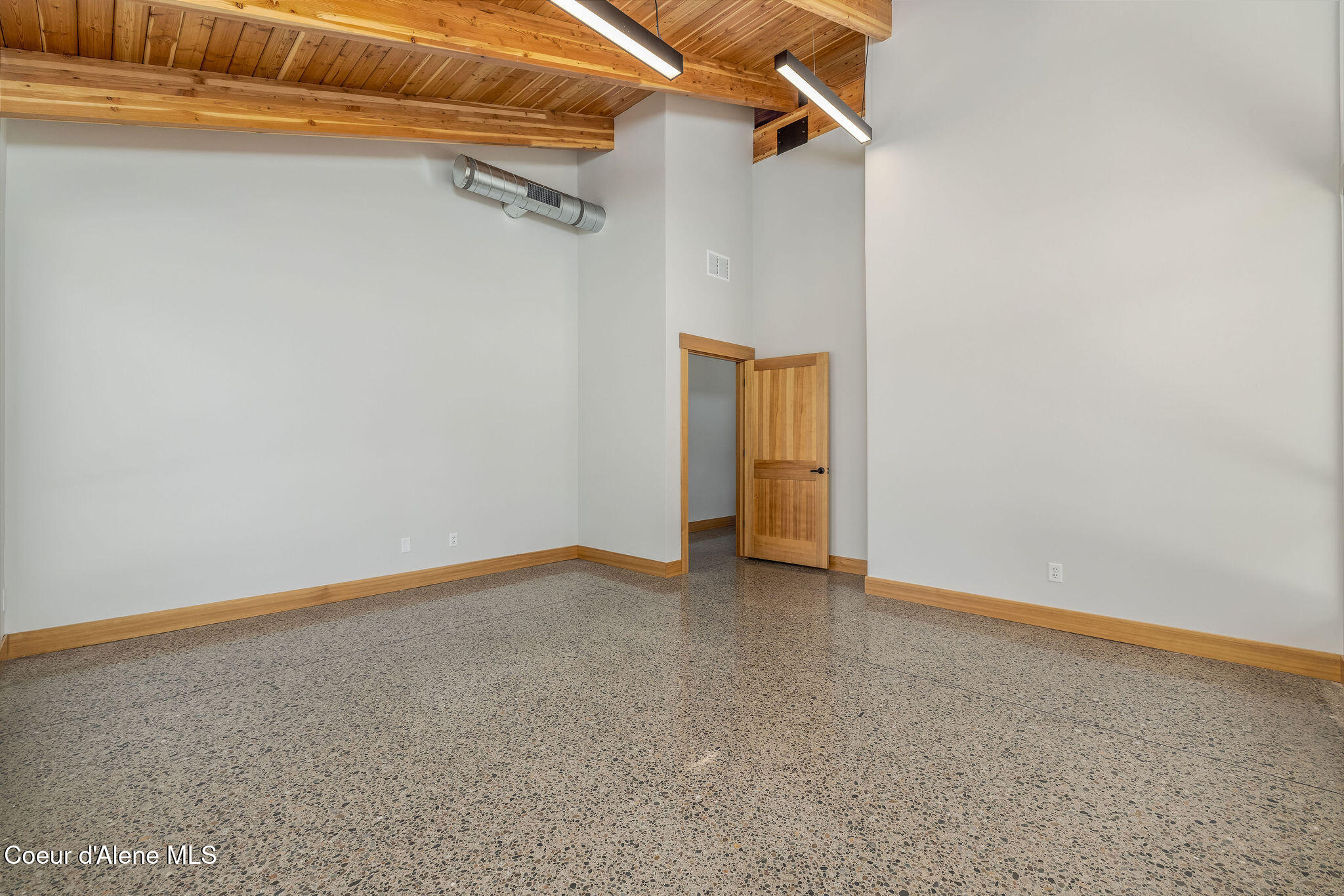 8512 N WAYNE DR UNIT #1