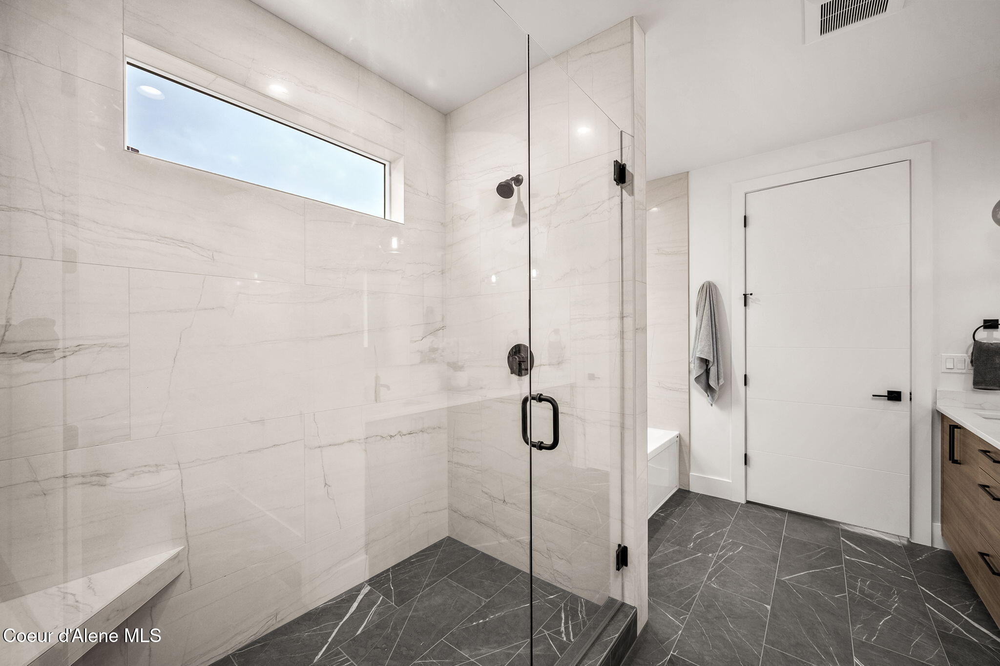 974 E STEEPLE CHASE RD