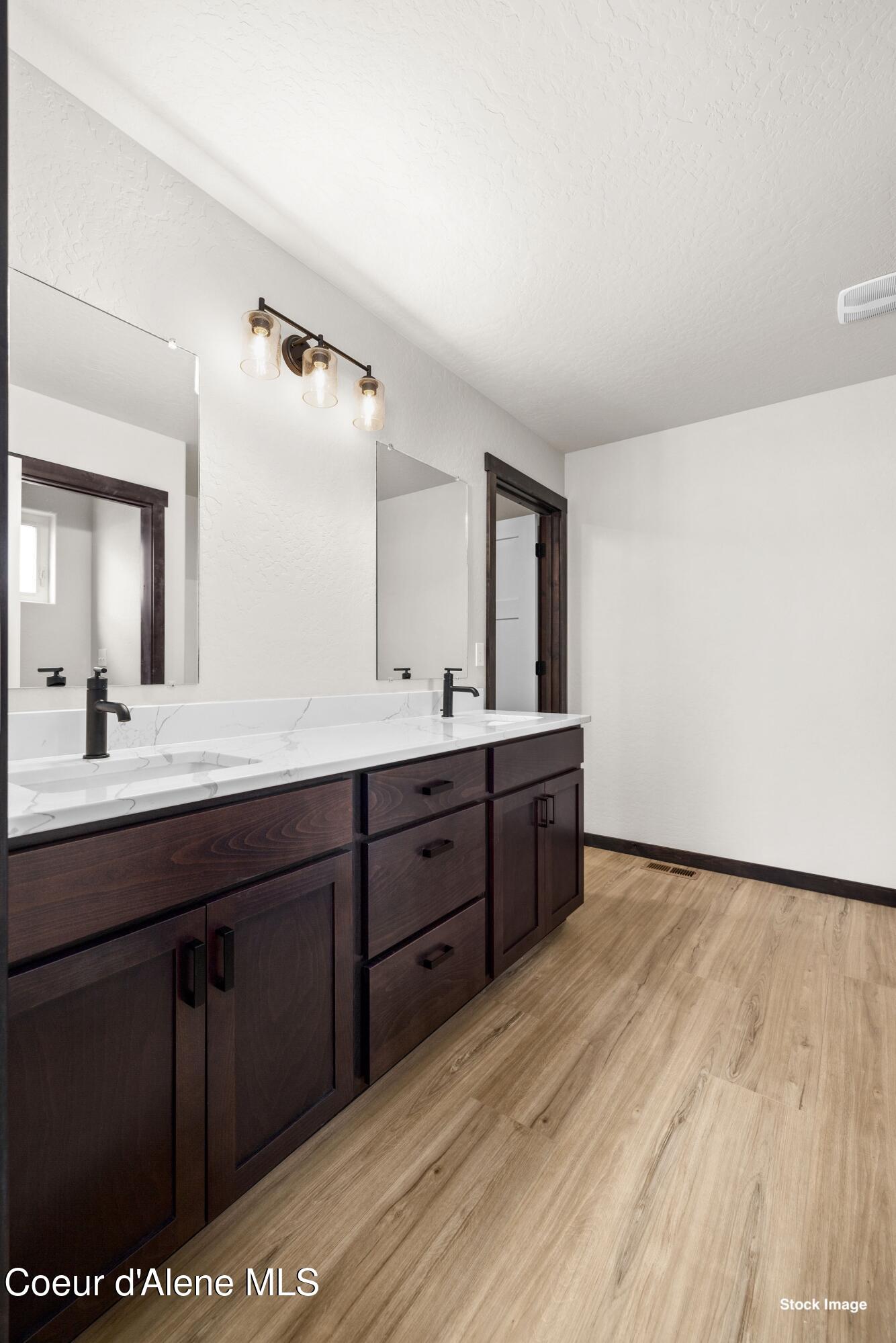 11834 N ENTWISTLE WAY