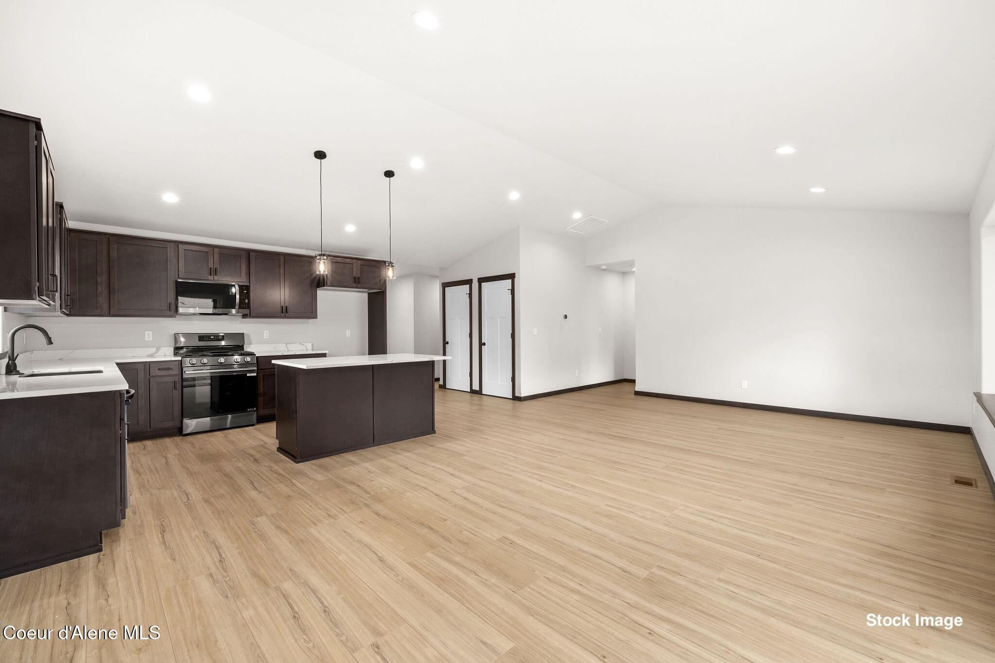 11834 N ENTWISTLE WAY