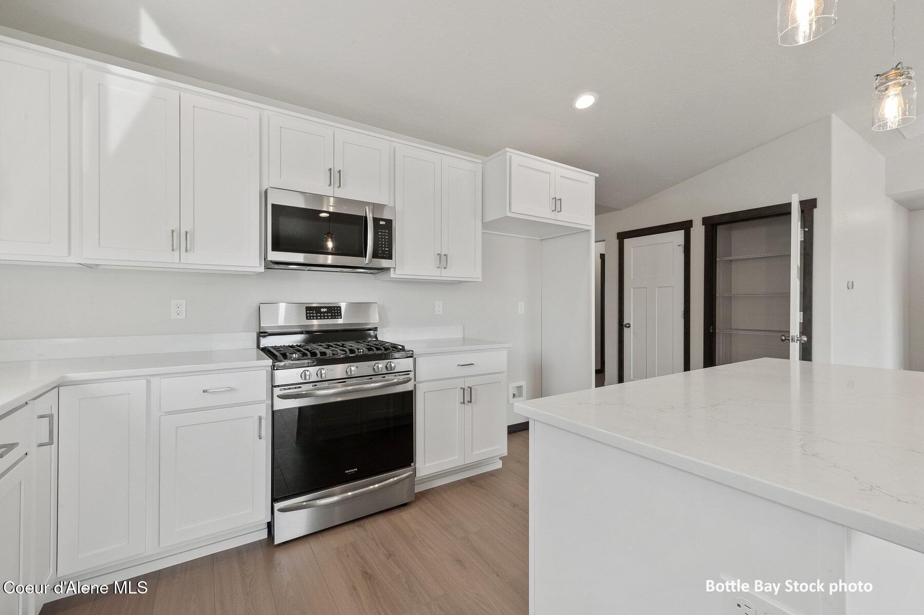 11834 N ENTWISTLE WAY