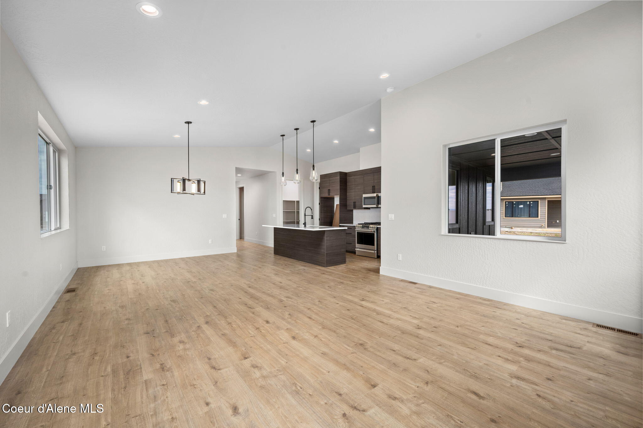 6414 W FREHLEY WAY