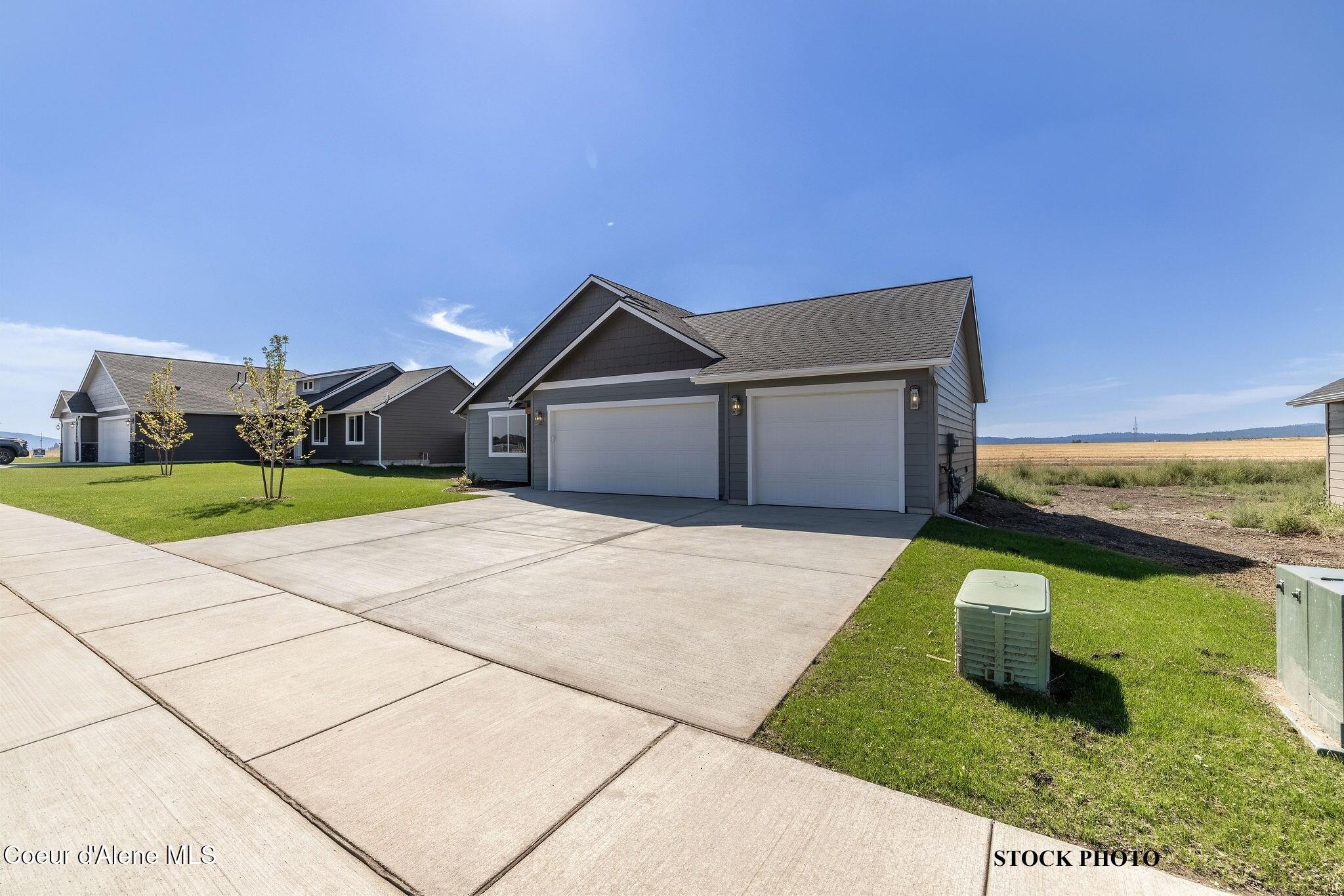 11989 N LENNON LN