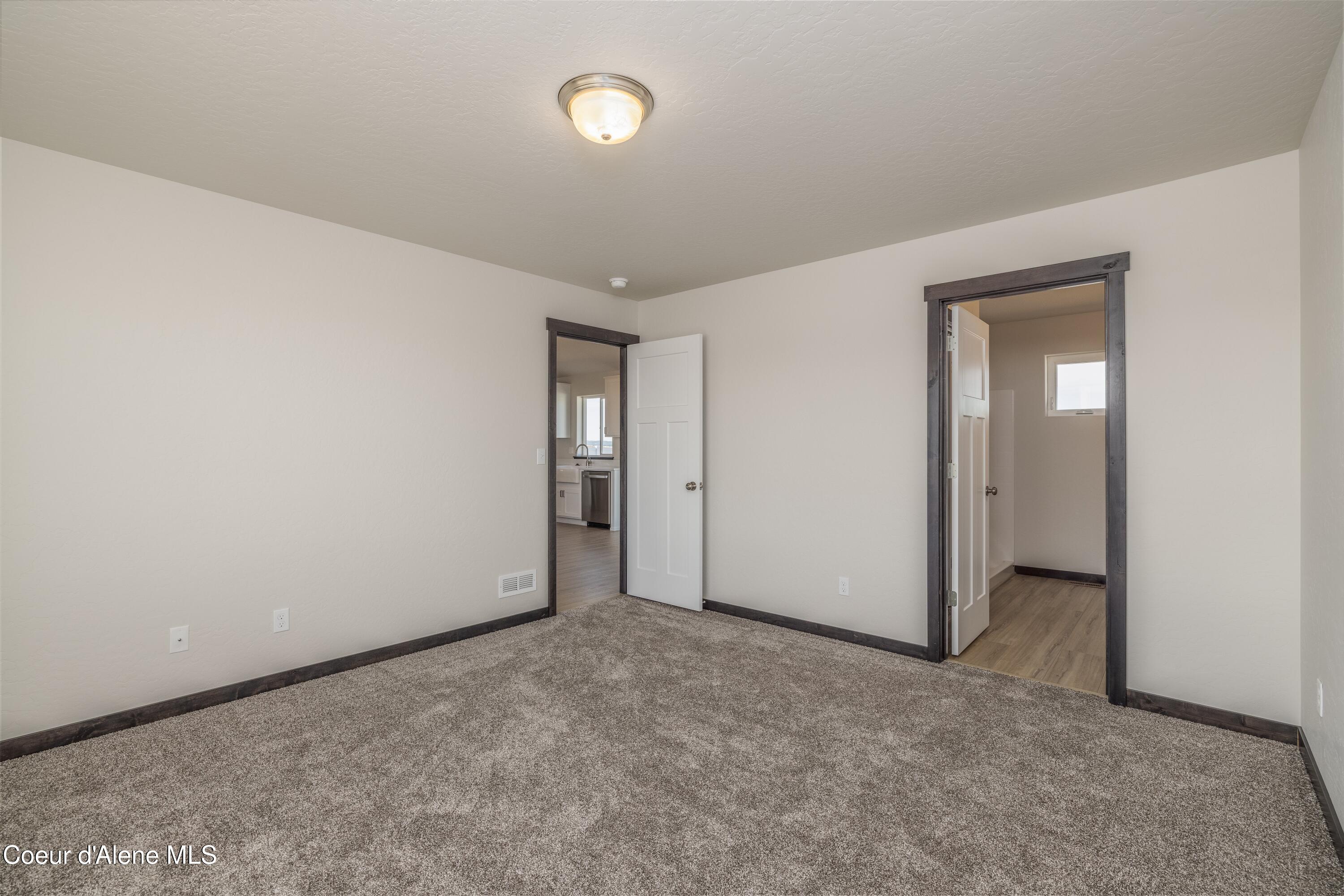 11865 N ENTWISTLE WAY