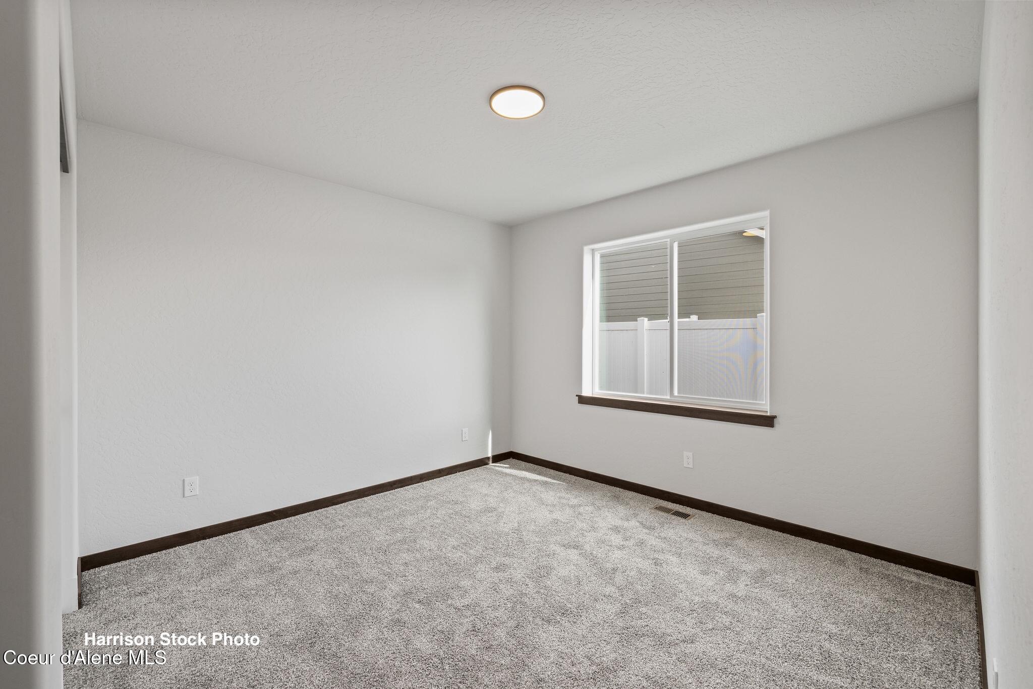 12182 N LENNON LN