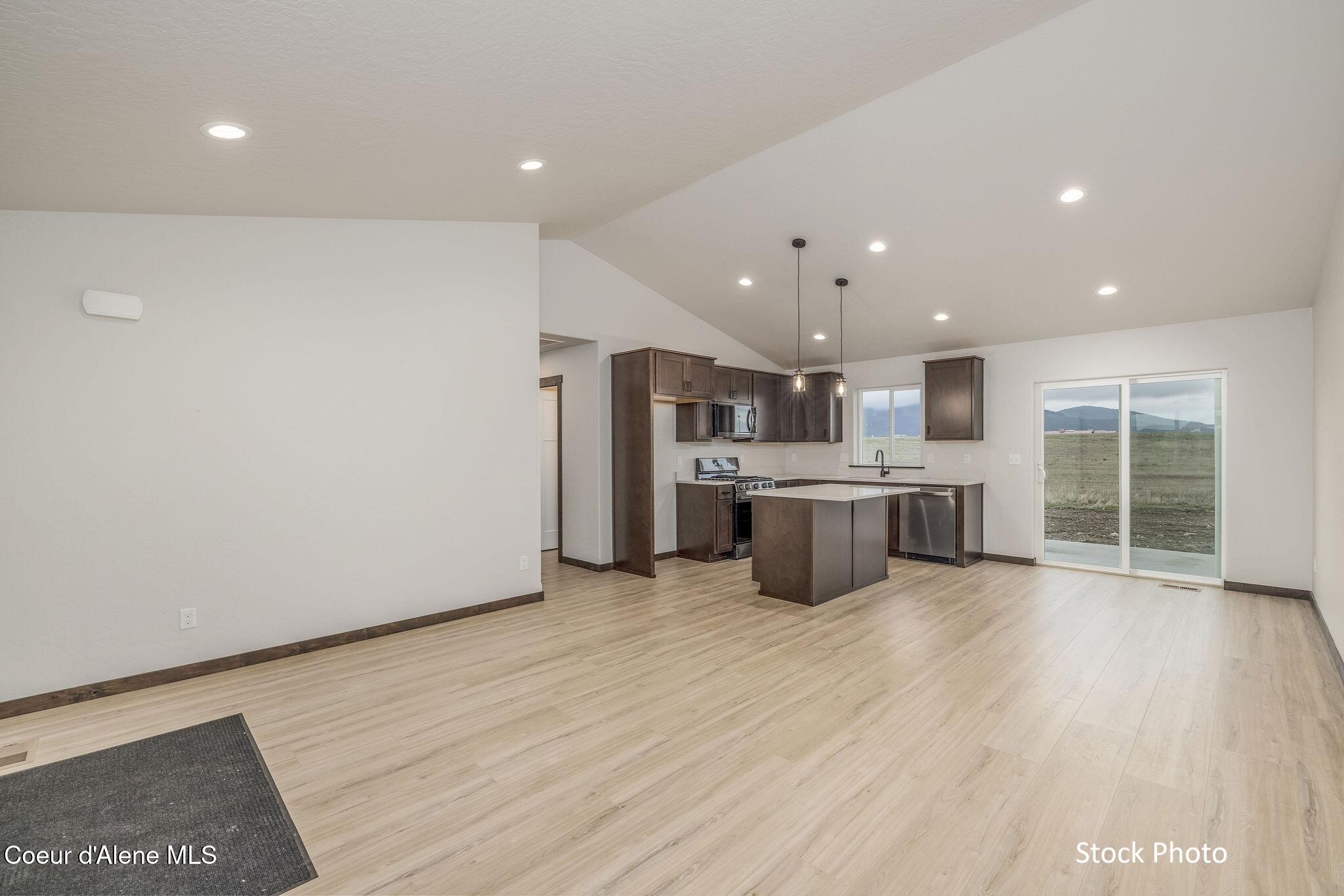 11651 N SIMMONS LN