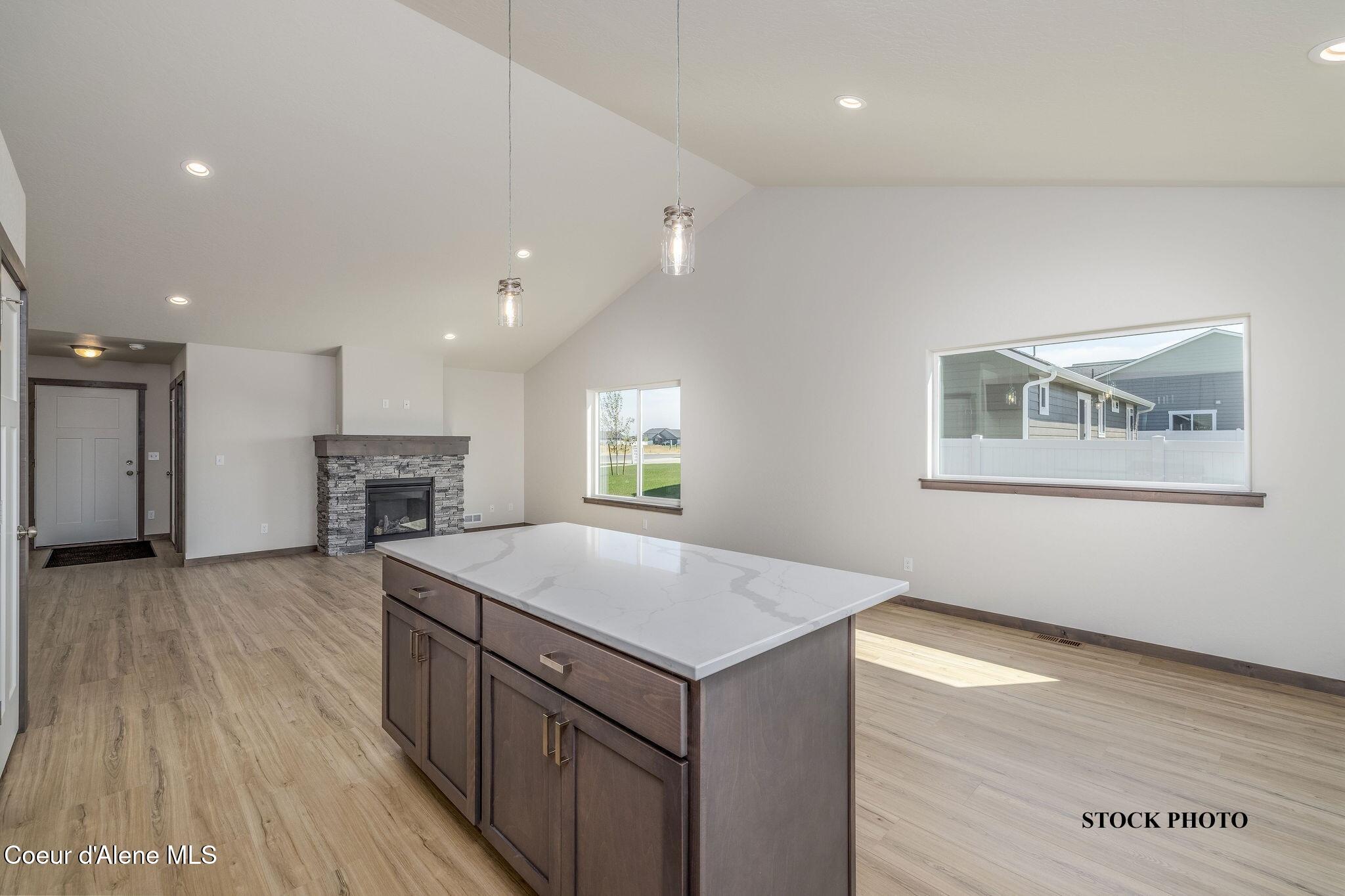 11673 N SIMMONS LN