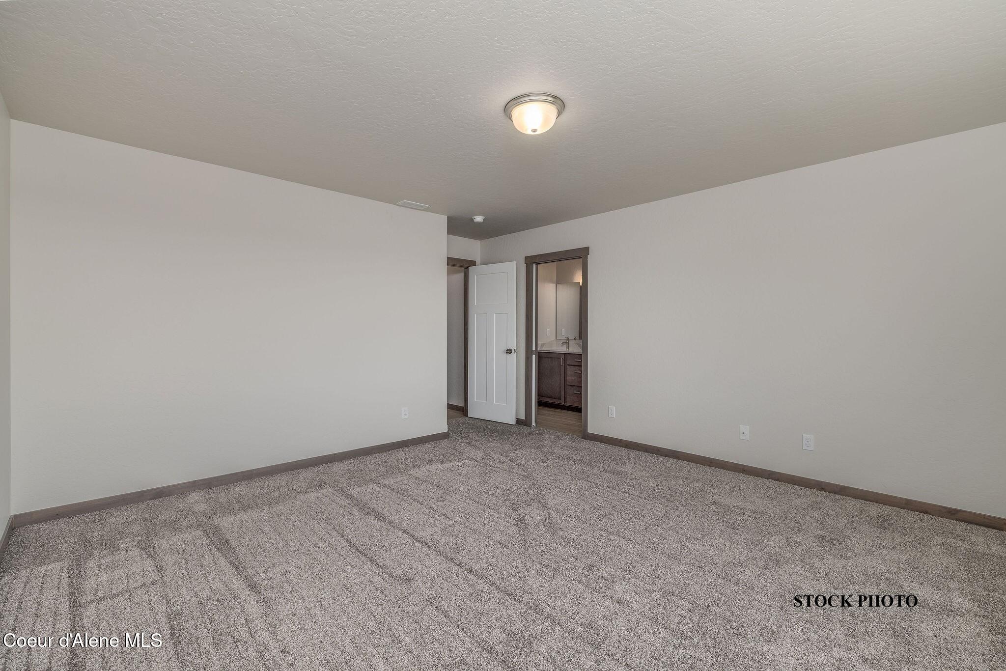 11673 N SIMMONS LN