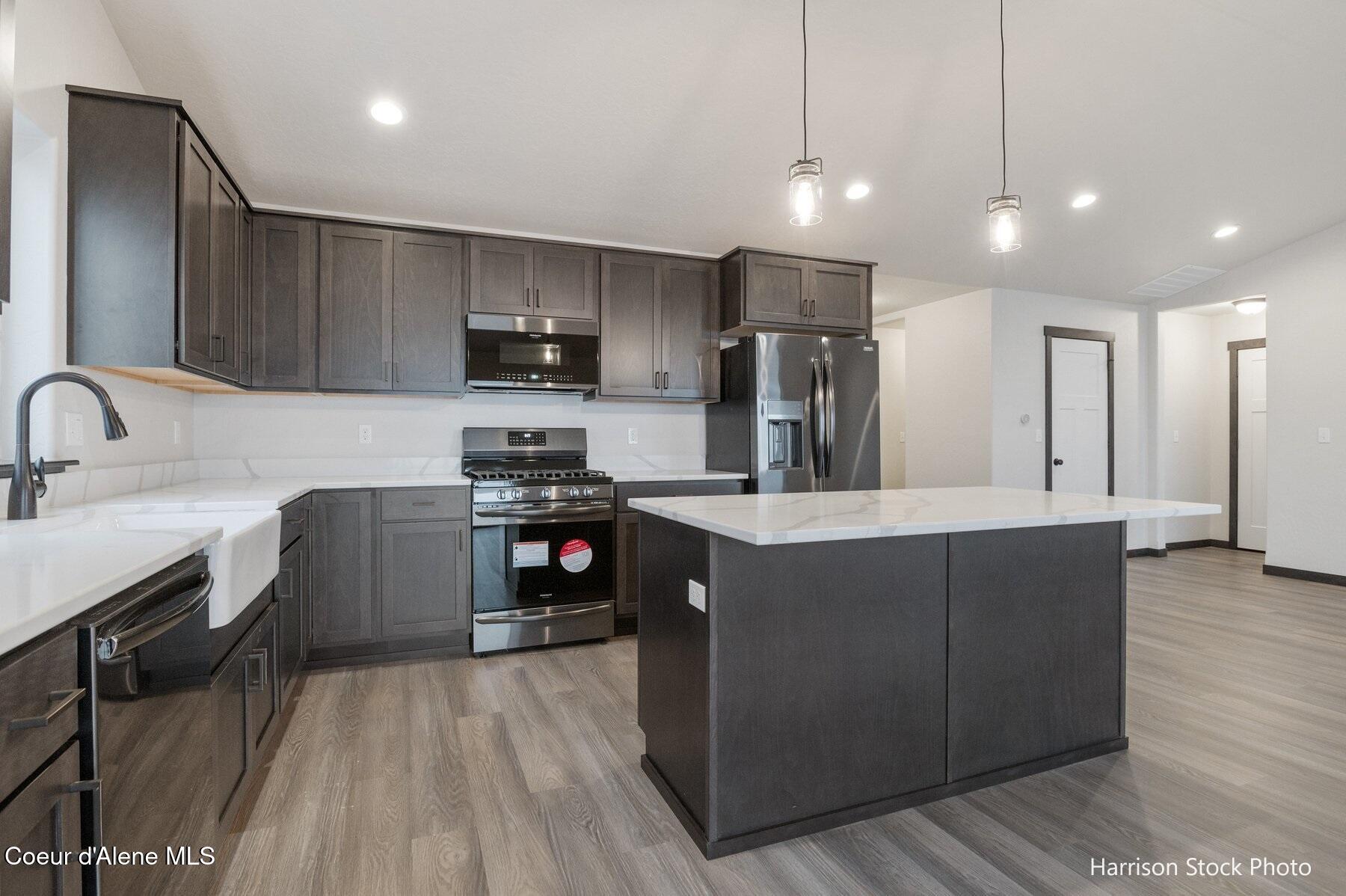 11699 N SIMMONS LN