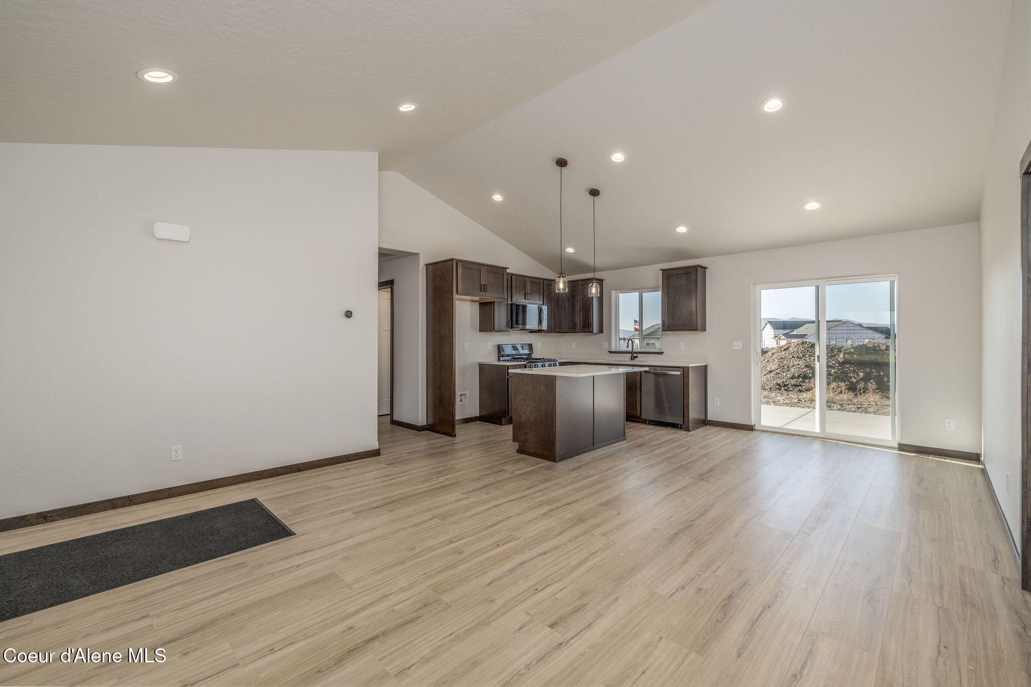 11723 N SIMMONS LN