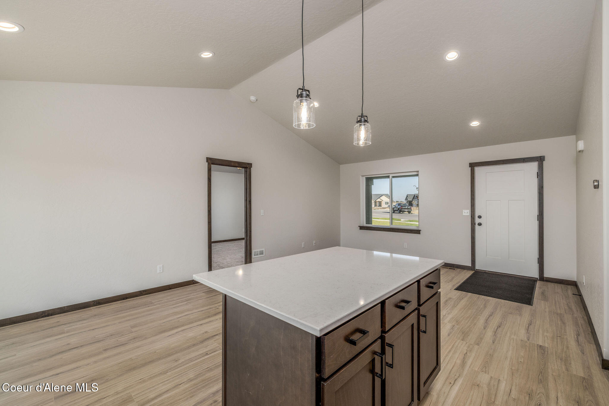 11723 N SIMMONS LN