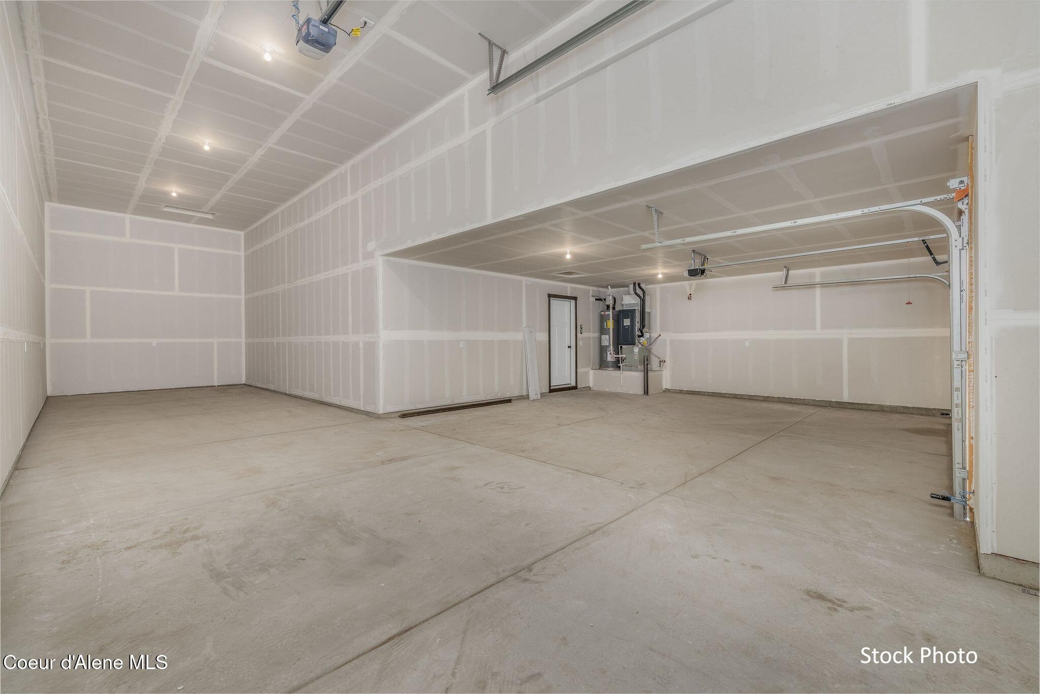 11694 N SIMMONS LN