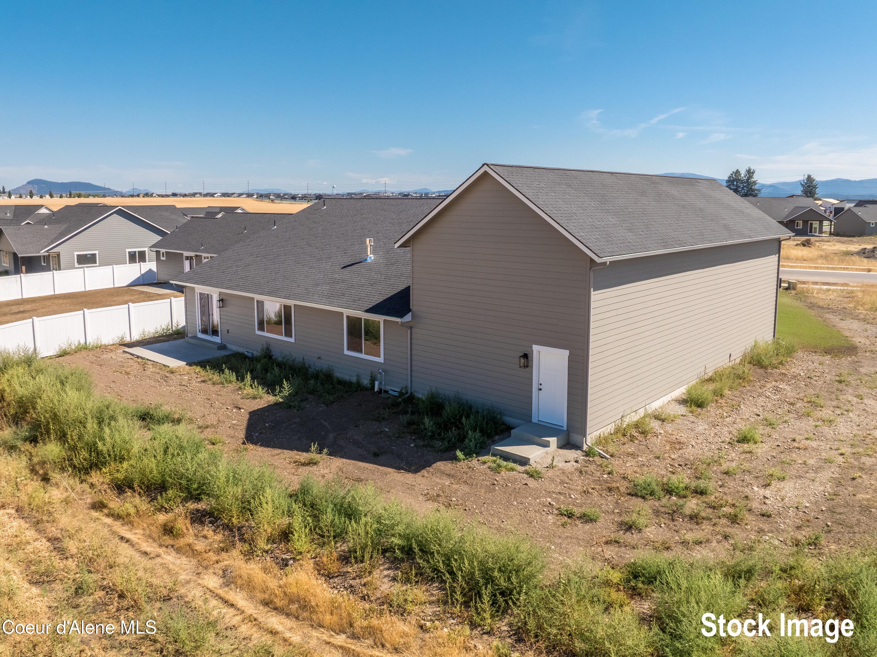 11668 N SIMMONS LN