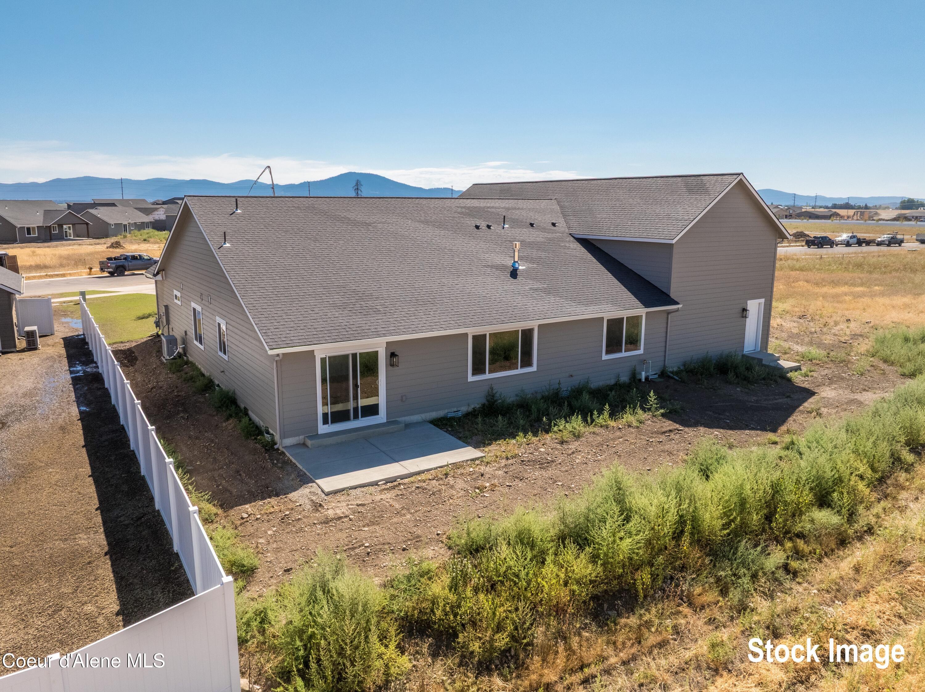 11668 N SIMMONS LN