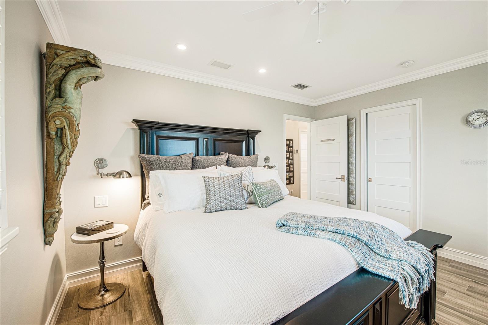 761 JOHN RINGLING BLVD #31