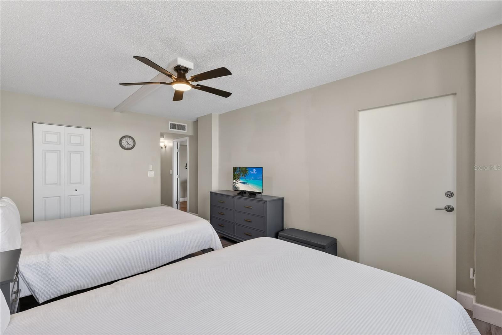 5855 MIDNIGHT PASS RD #408