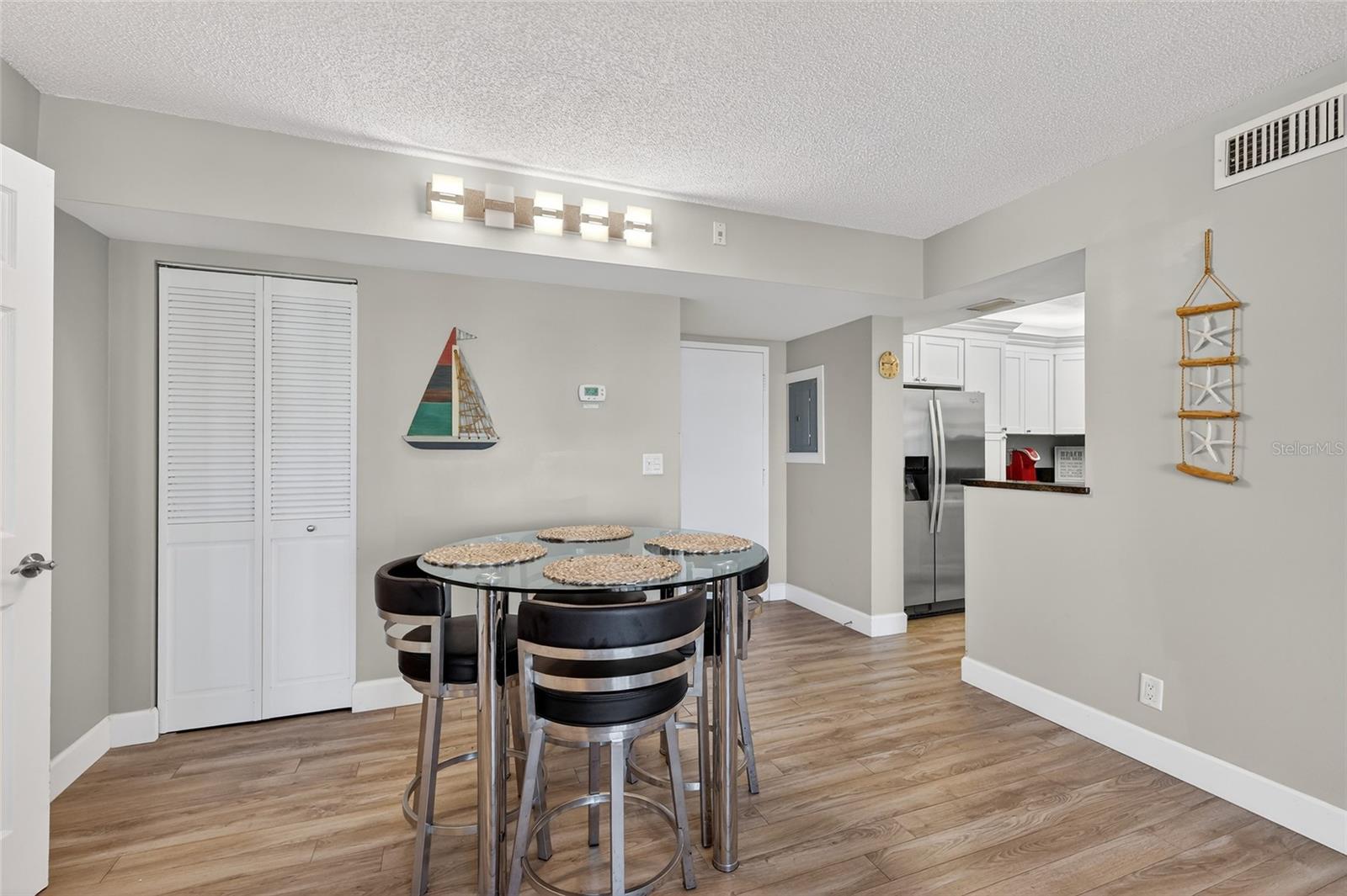 5855 MIDNIGHT PASS RD #408