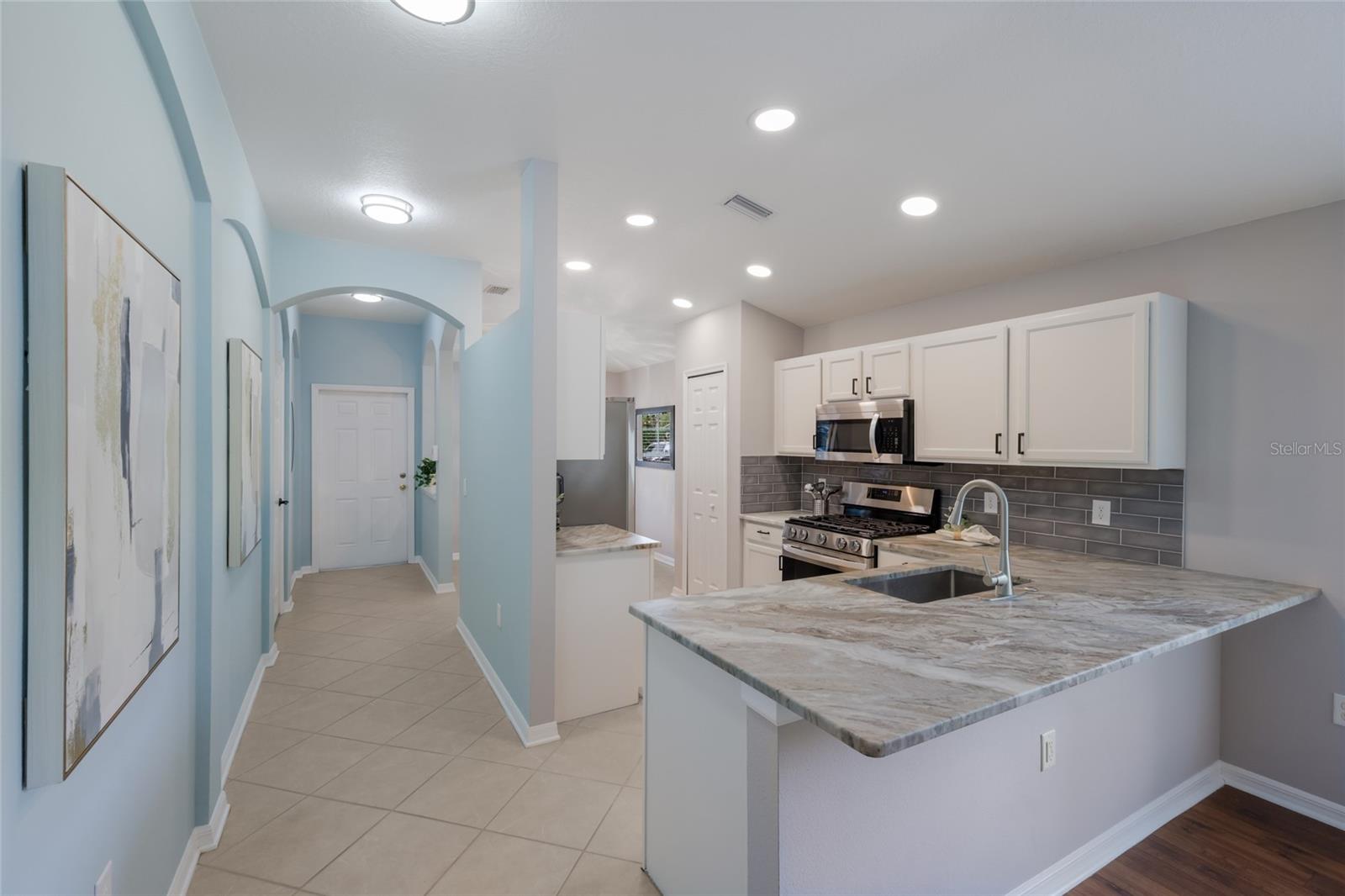 6110 BLUE RUNNER CT