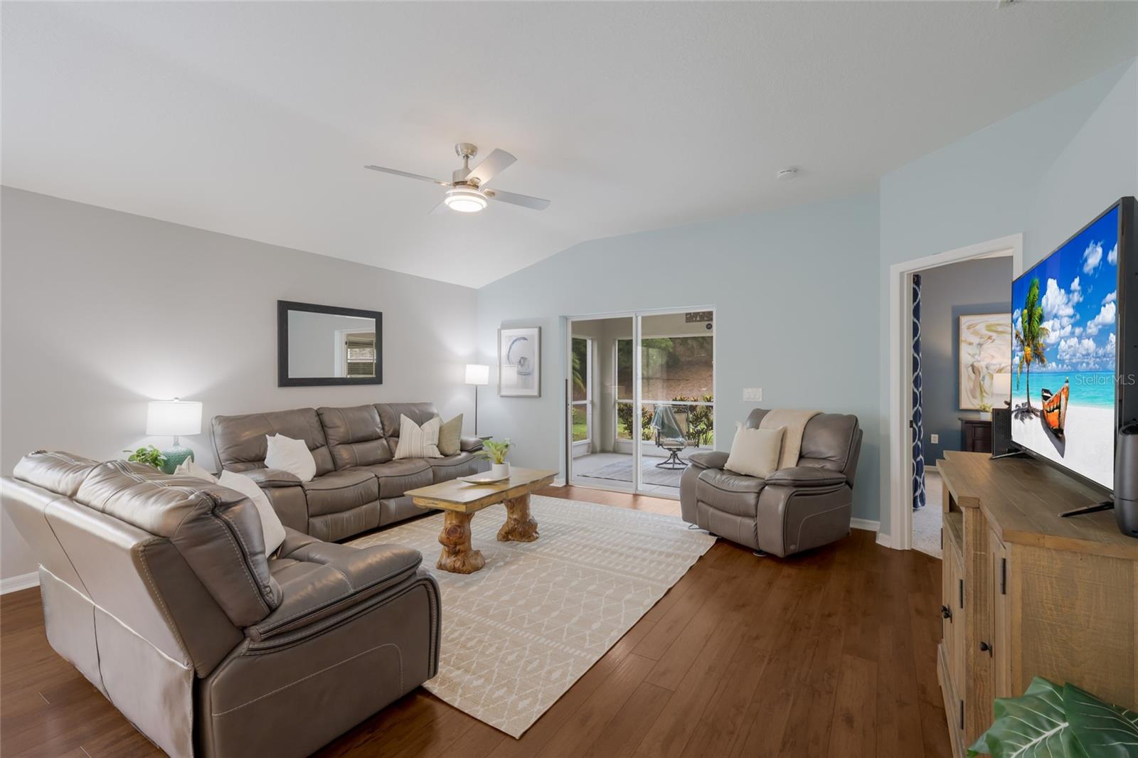 6110 BLUE RUNNER CT
