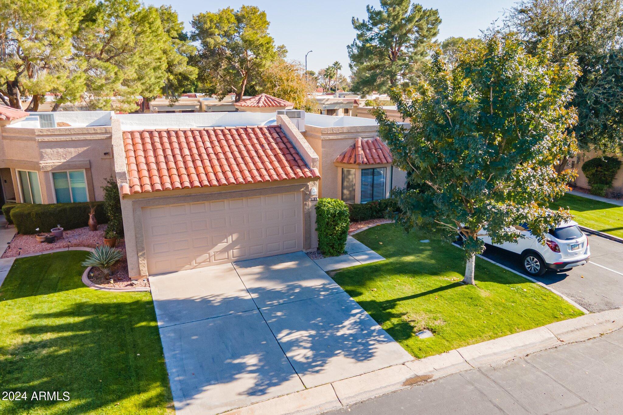 19113 N 98th Dr