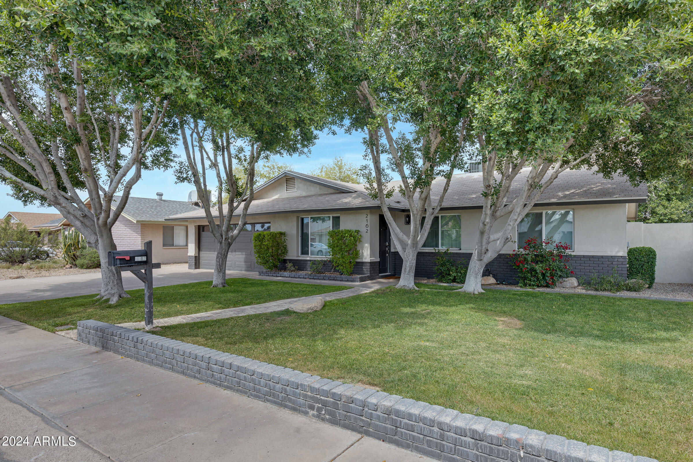 2162 E Yale Dr