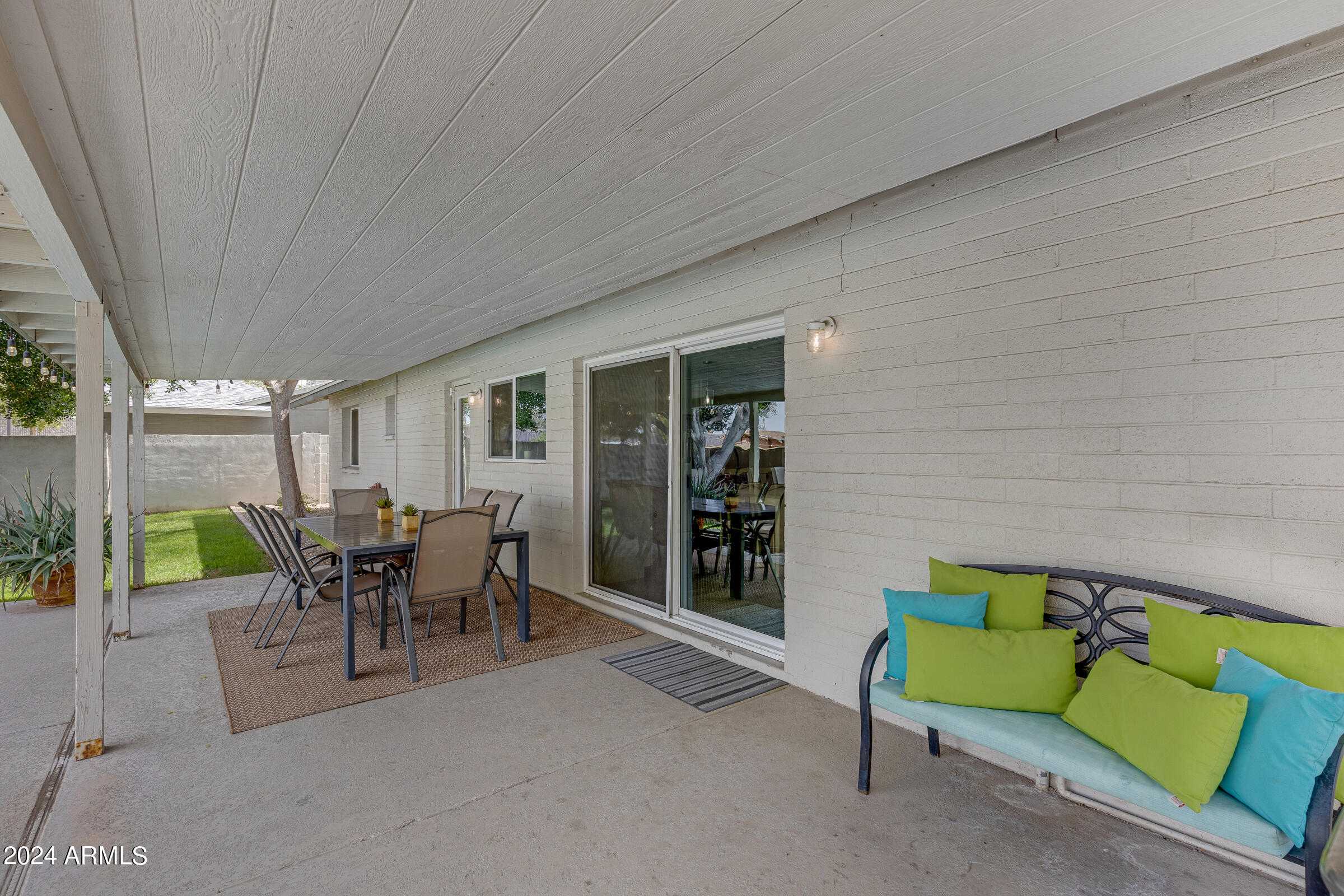 2162 E Yale Dr