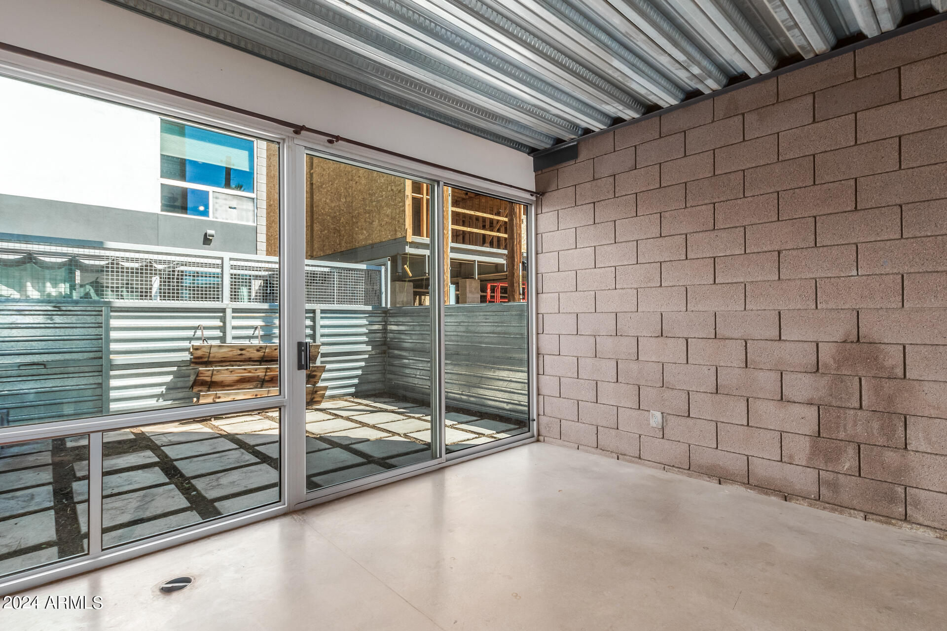 525 E Willetta St, #9