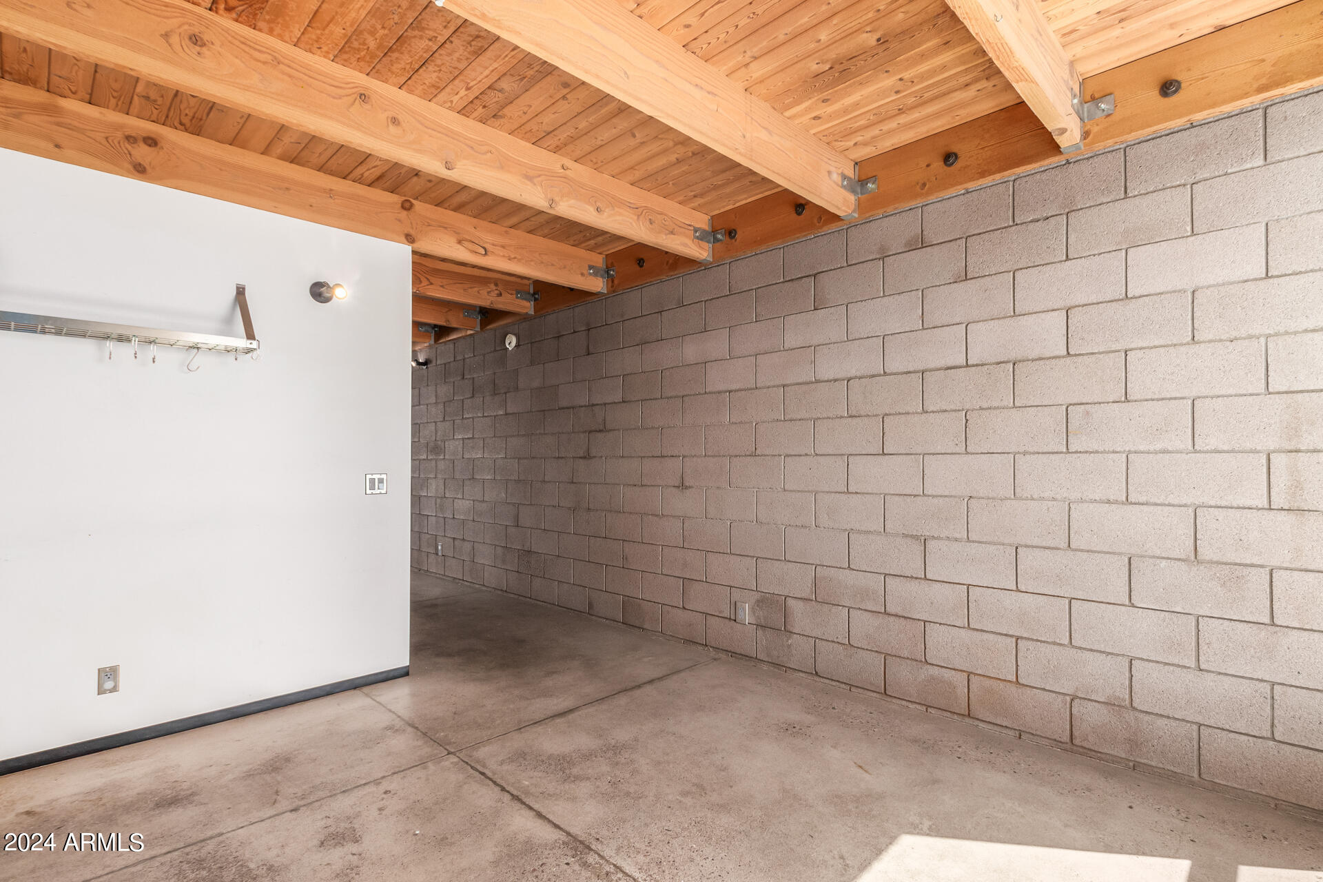 525 E Willetta St, #9