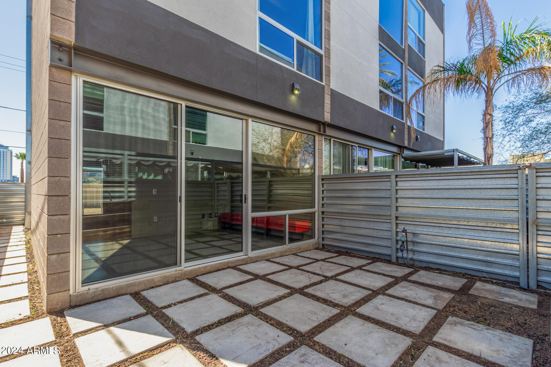 525 E Willetta St, #9