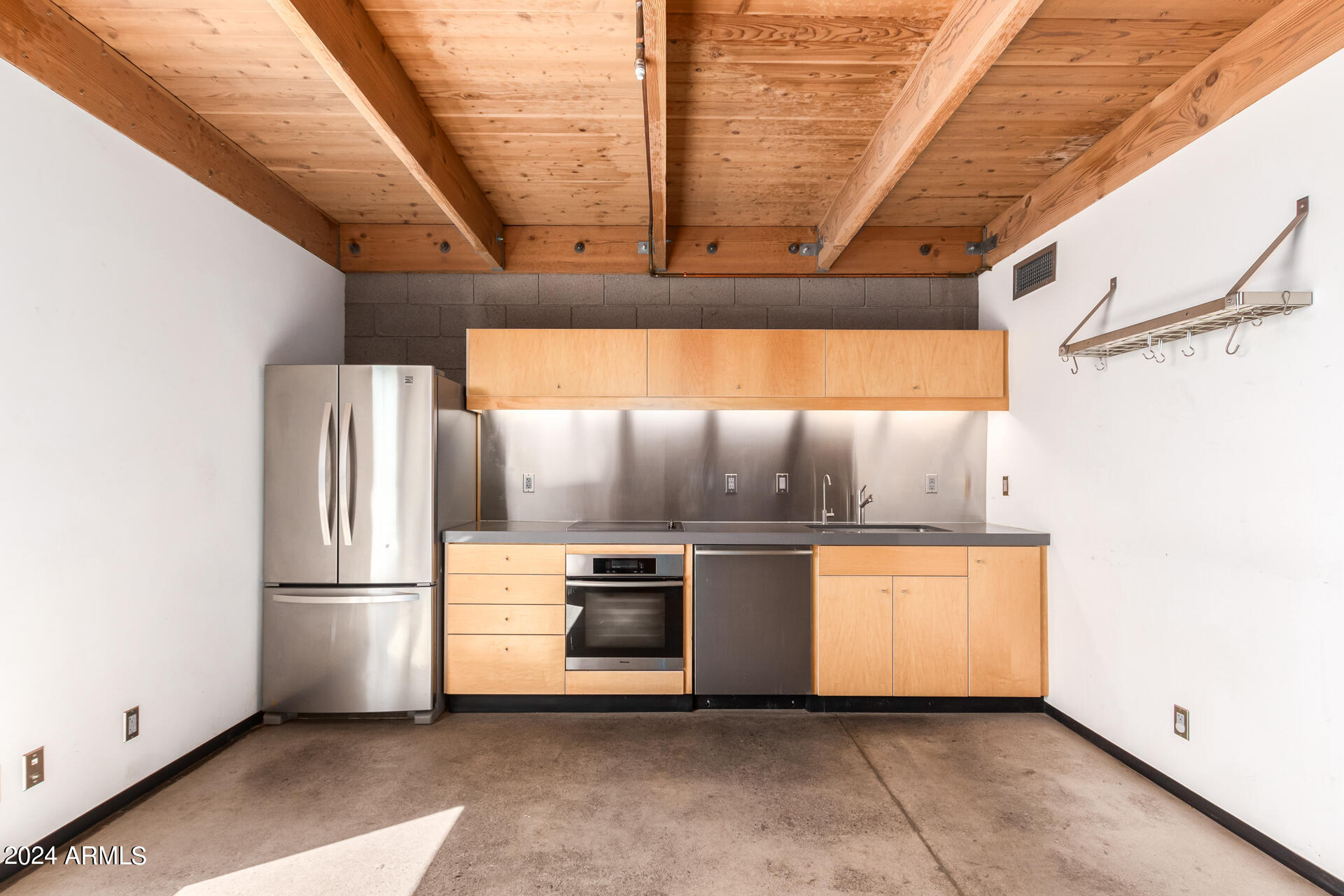 525 E Willetta St, #9