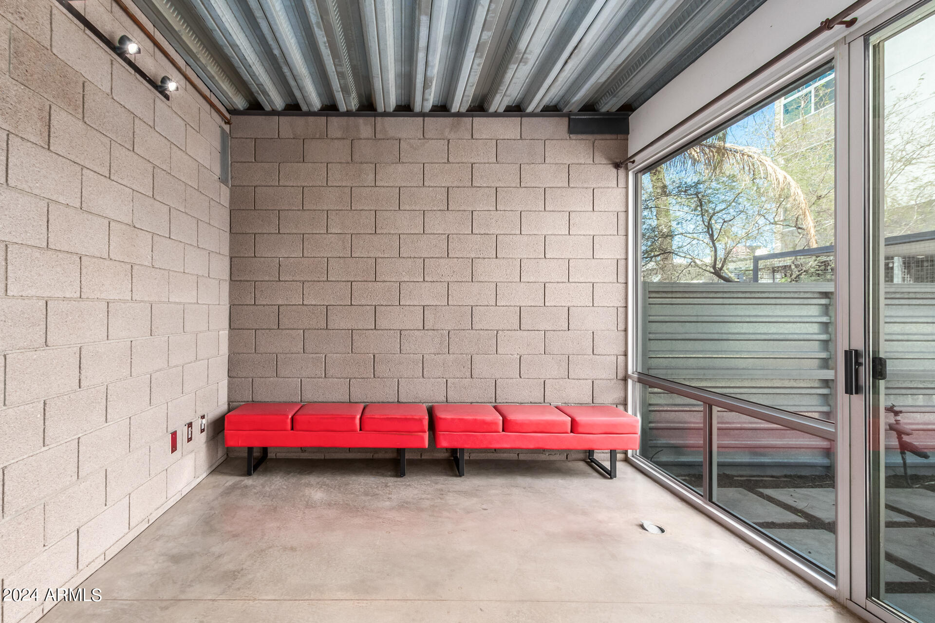 525 E Willetta St, #9