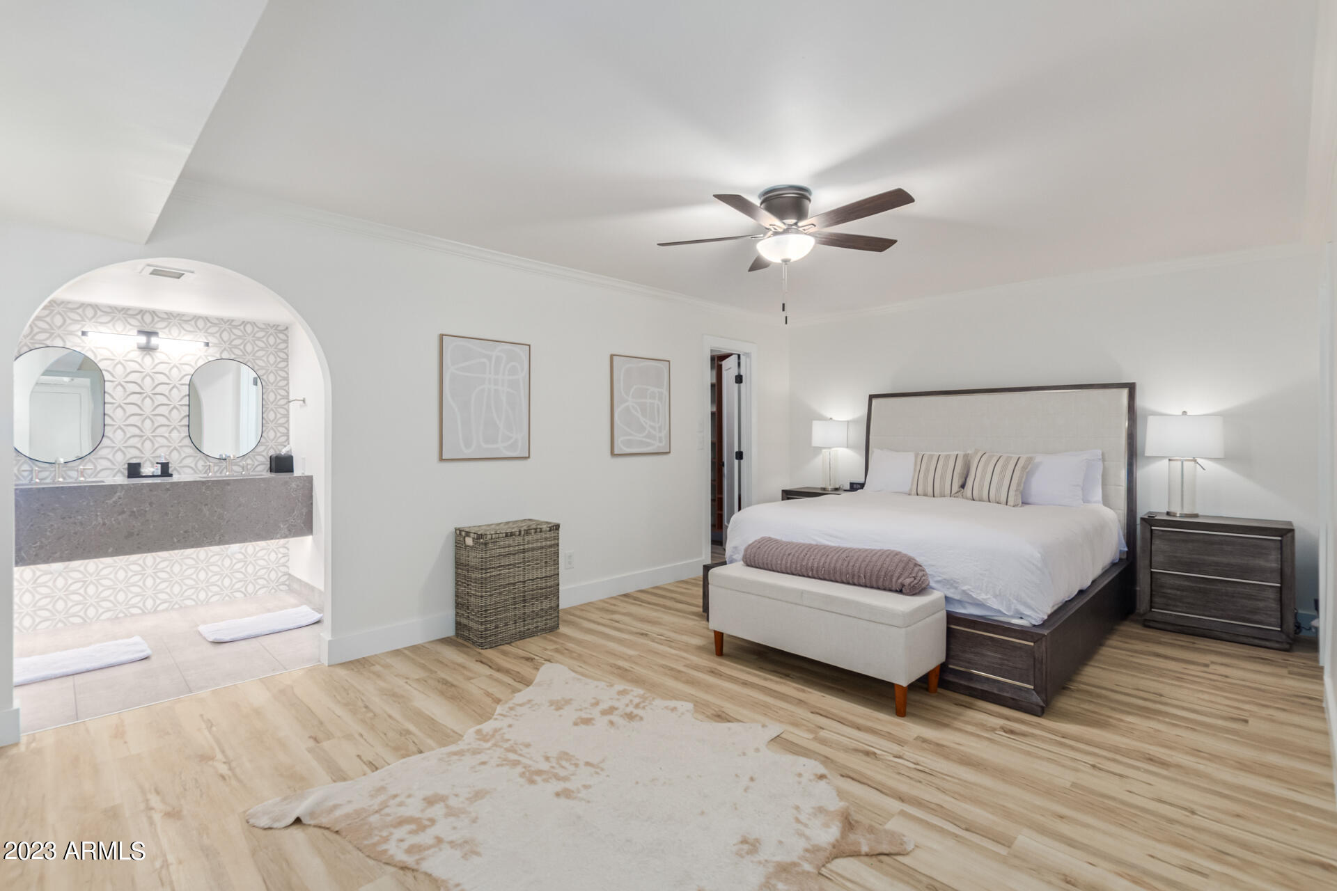 5102 E Larkspur Dr