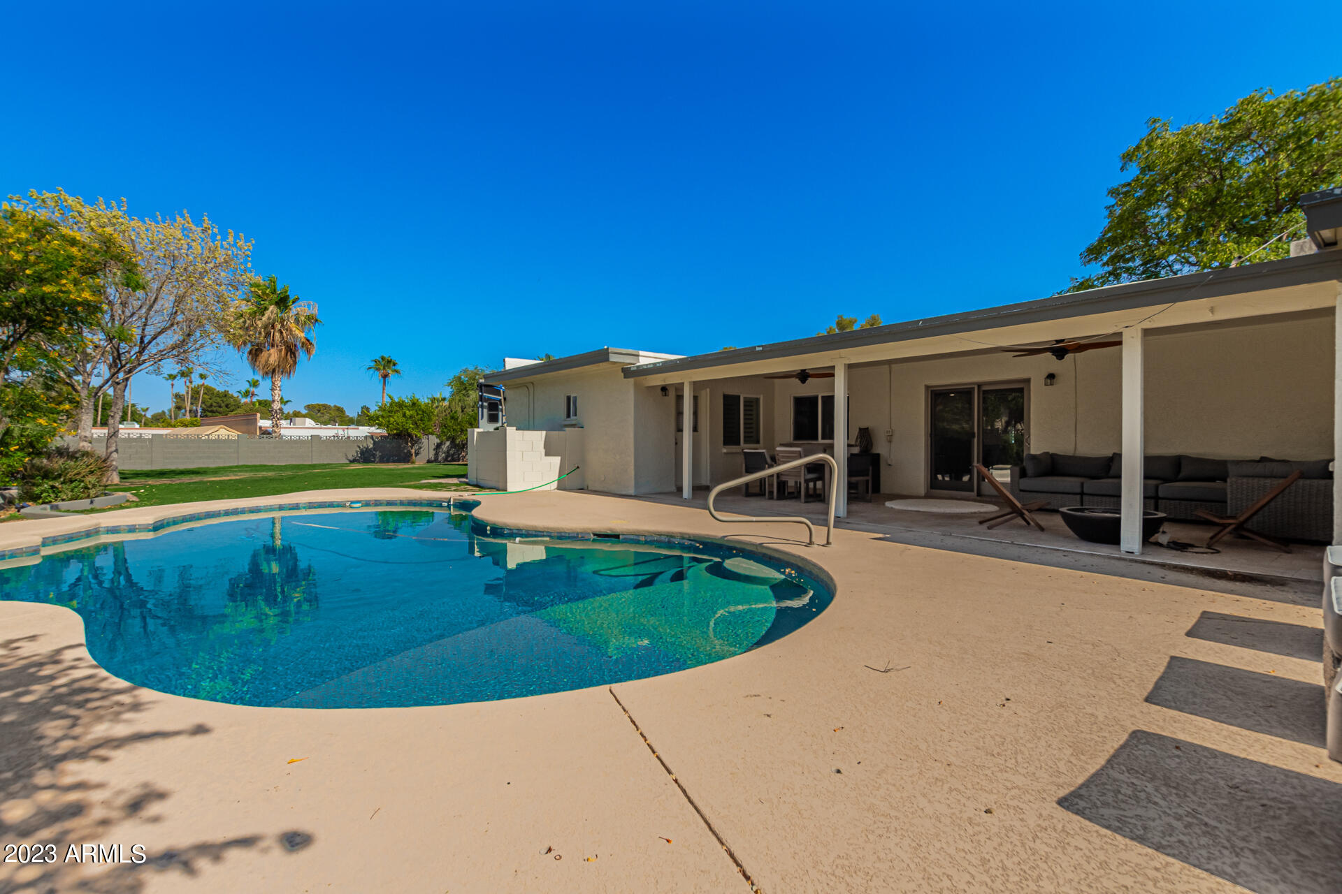 5102 E Larkspur Dr