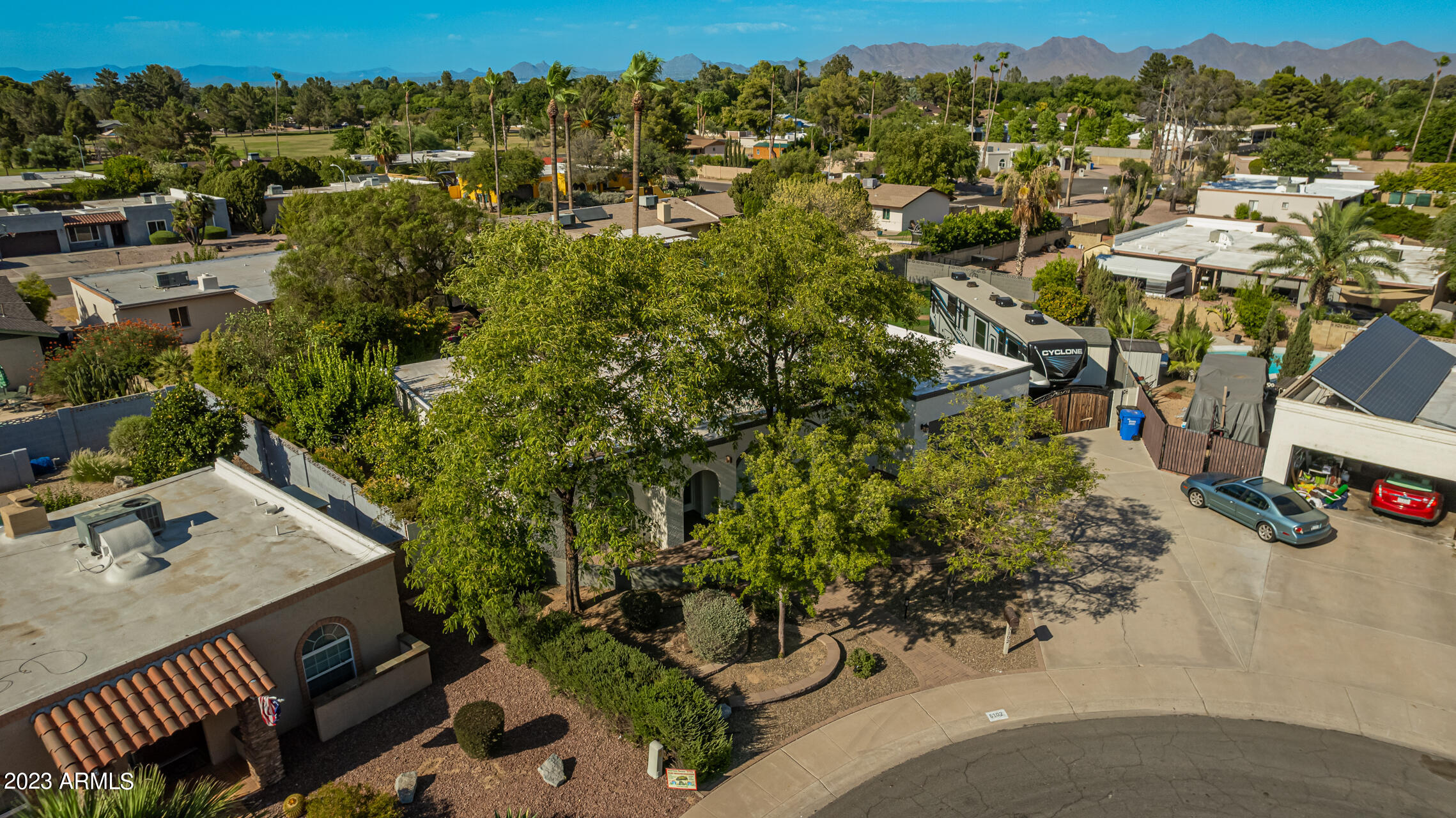 5102 E Larkspur Dr