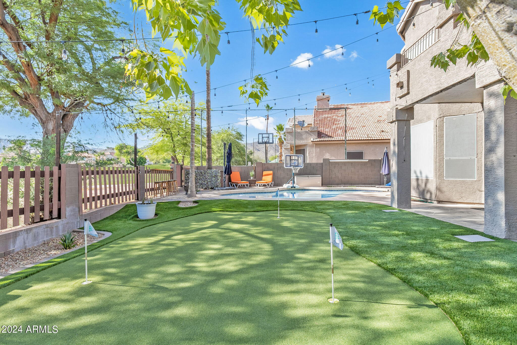 15842 S 13th Pl