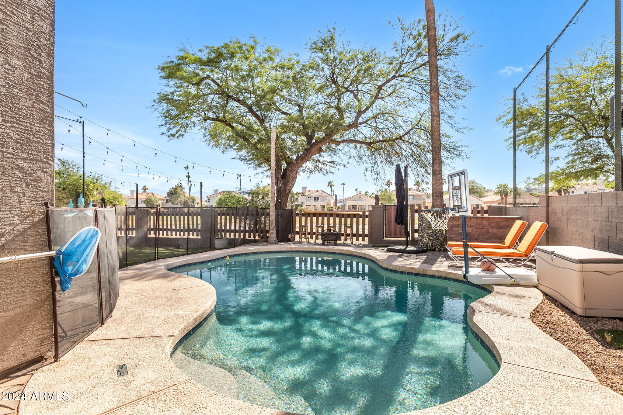 15842 S 13th Pl