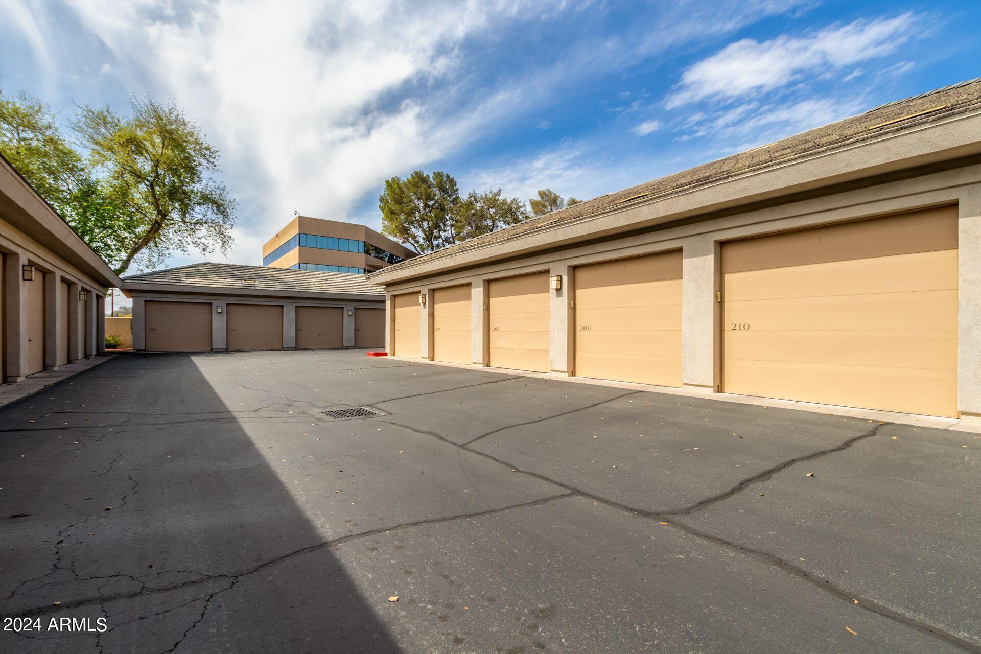 2989 N 44th St, #3036