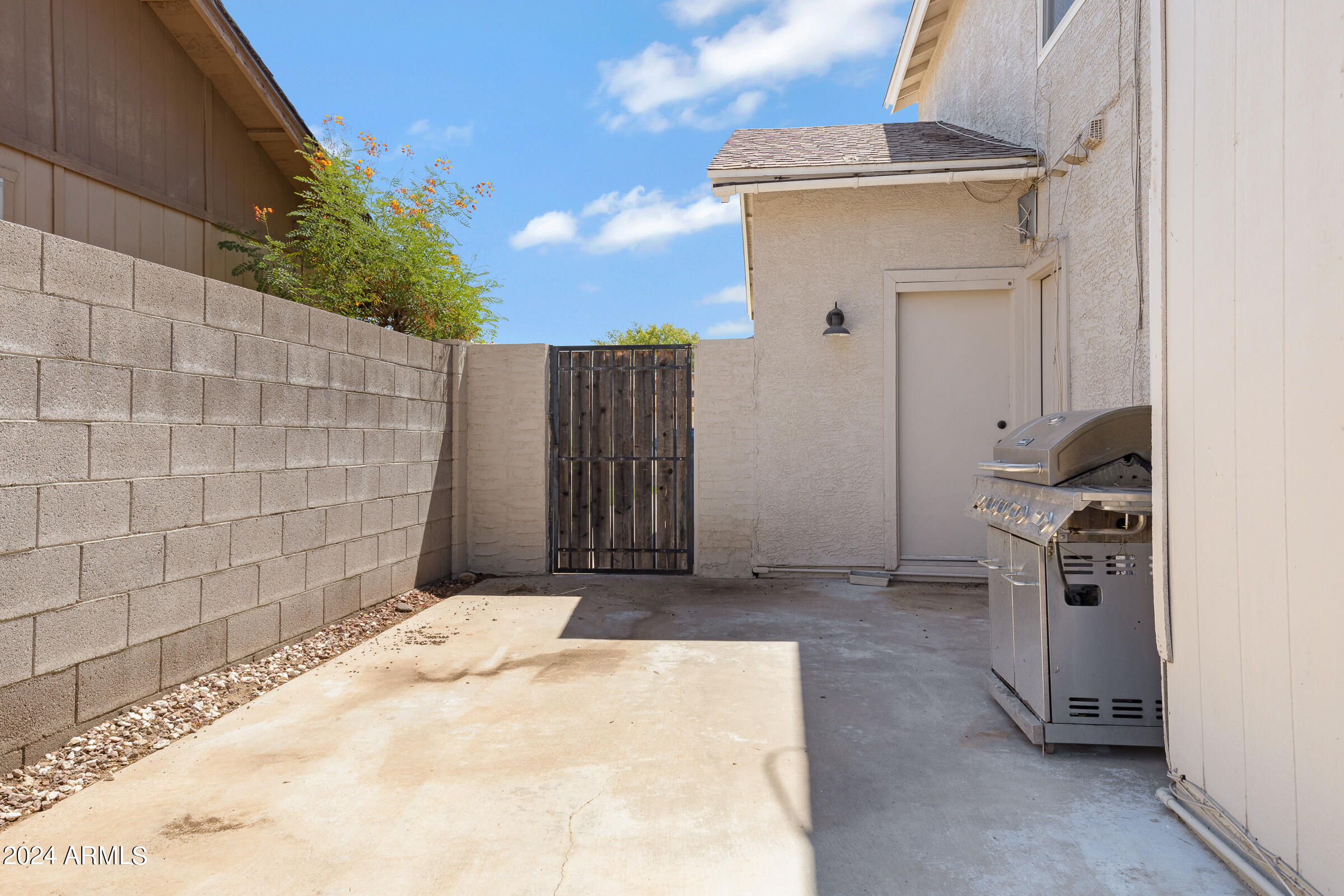 108 W Villa Rita Dr