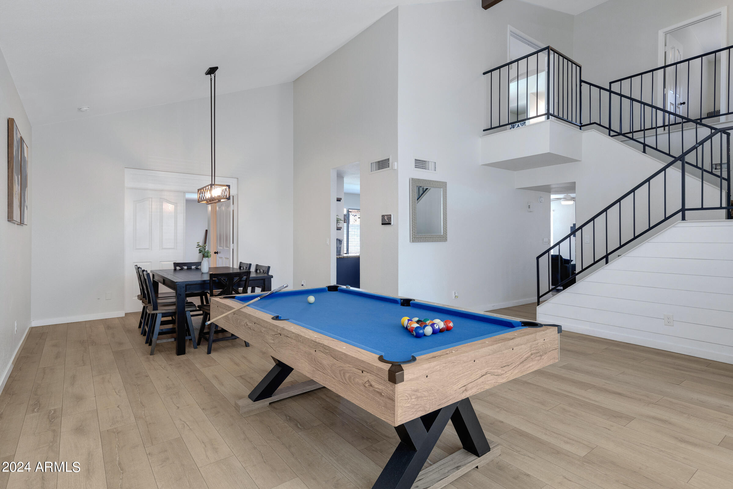 108 W Villa Rita Dr