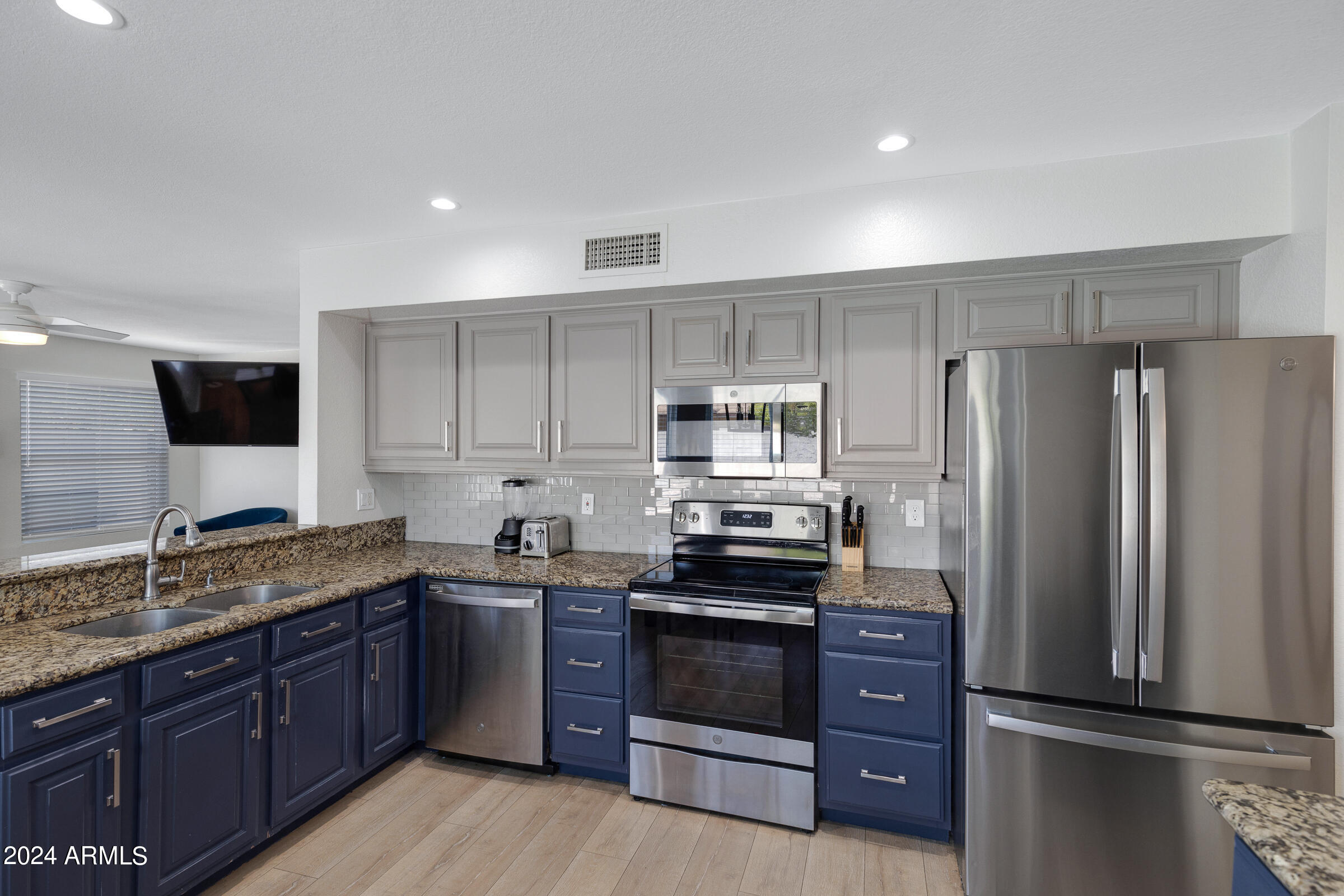 108 W Villa Rita Dr