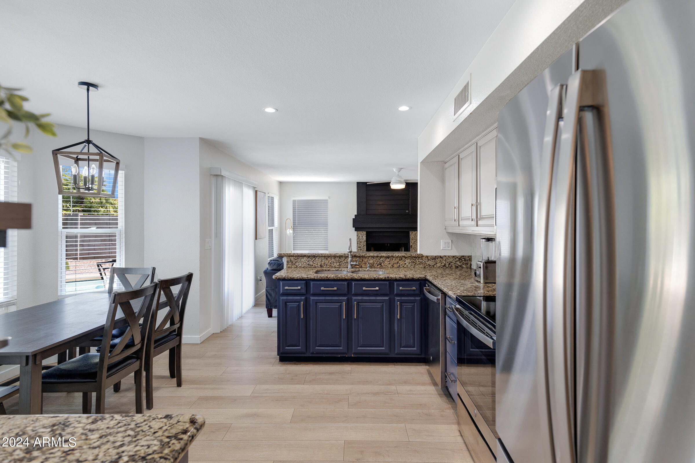 108 W Villa Rita Dr